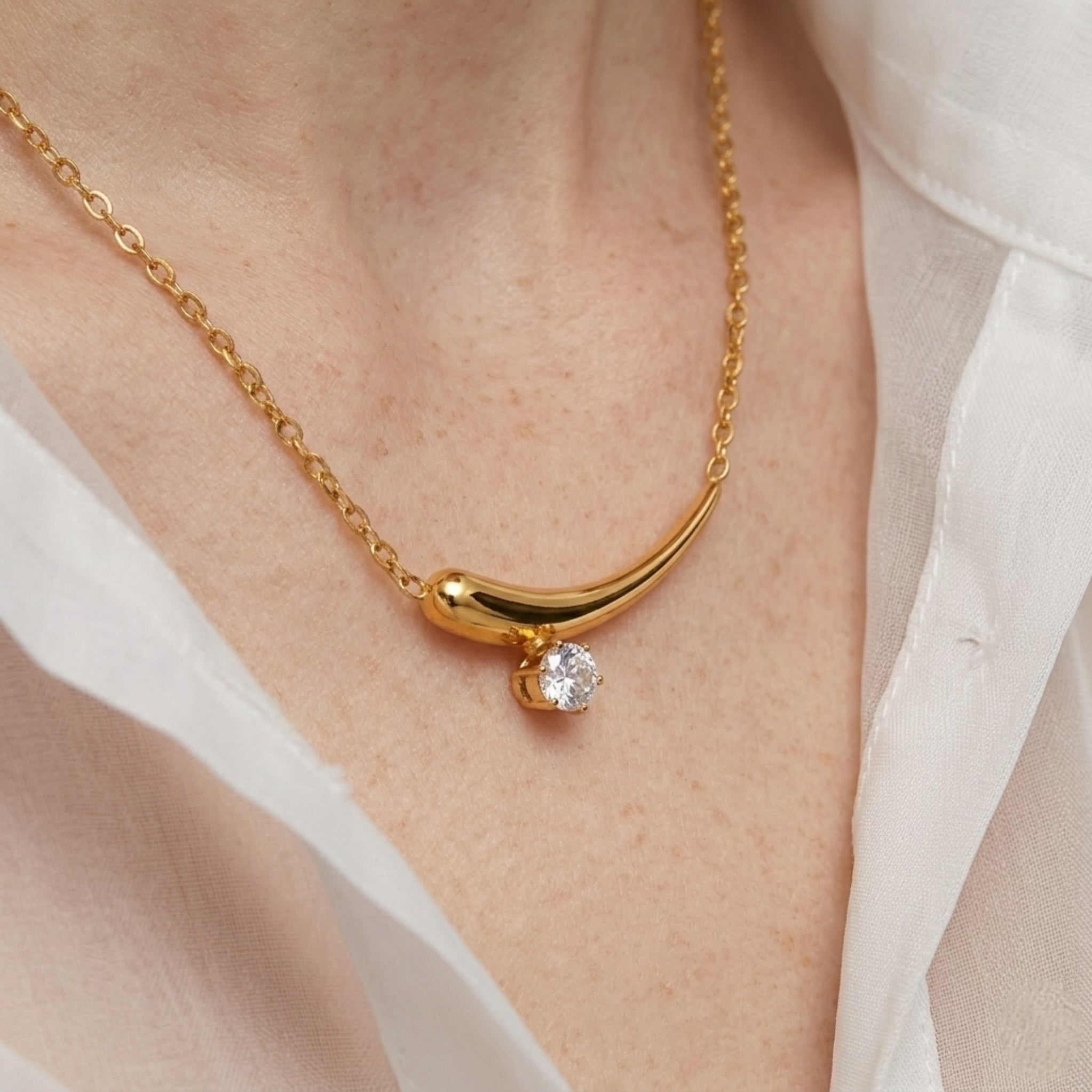 BEHI LENA NECKLACE