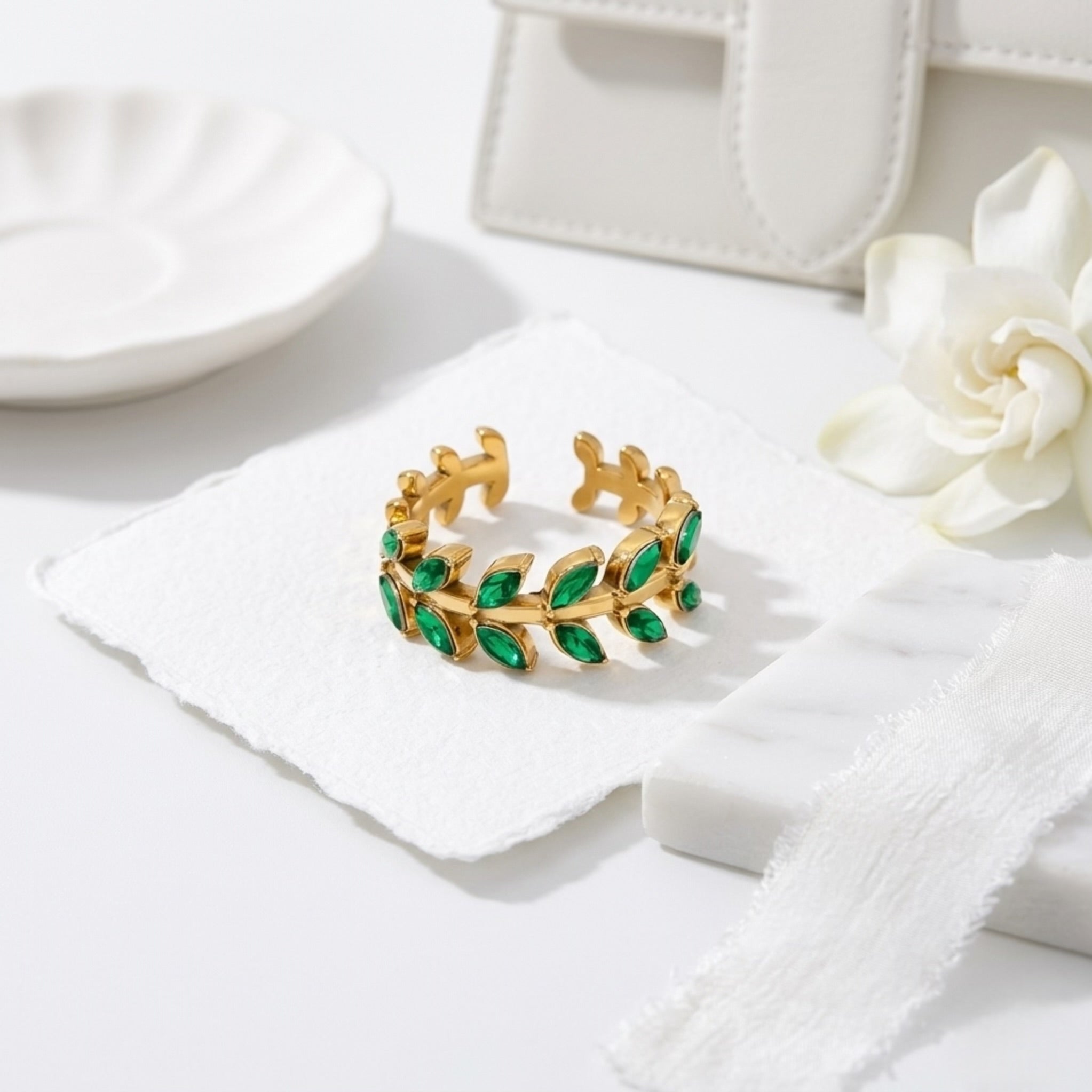 BEHI LIVELY RING