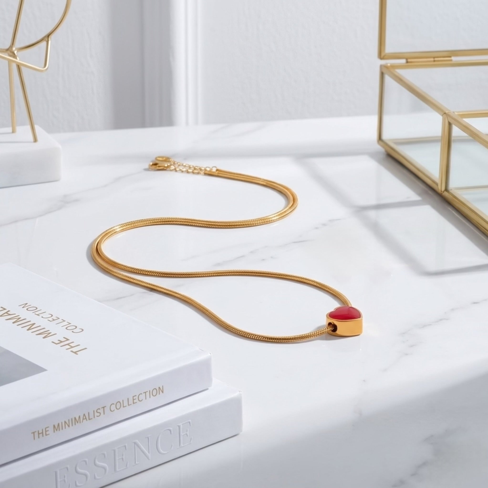 BEHI LOVE NECKLACE