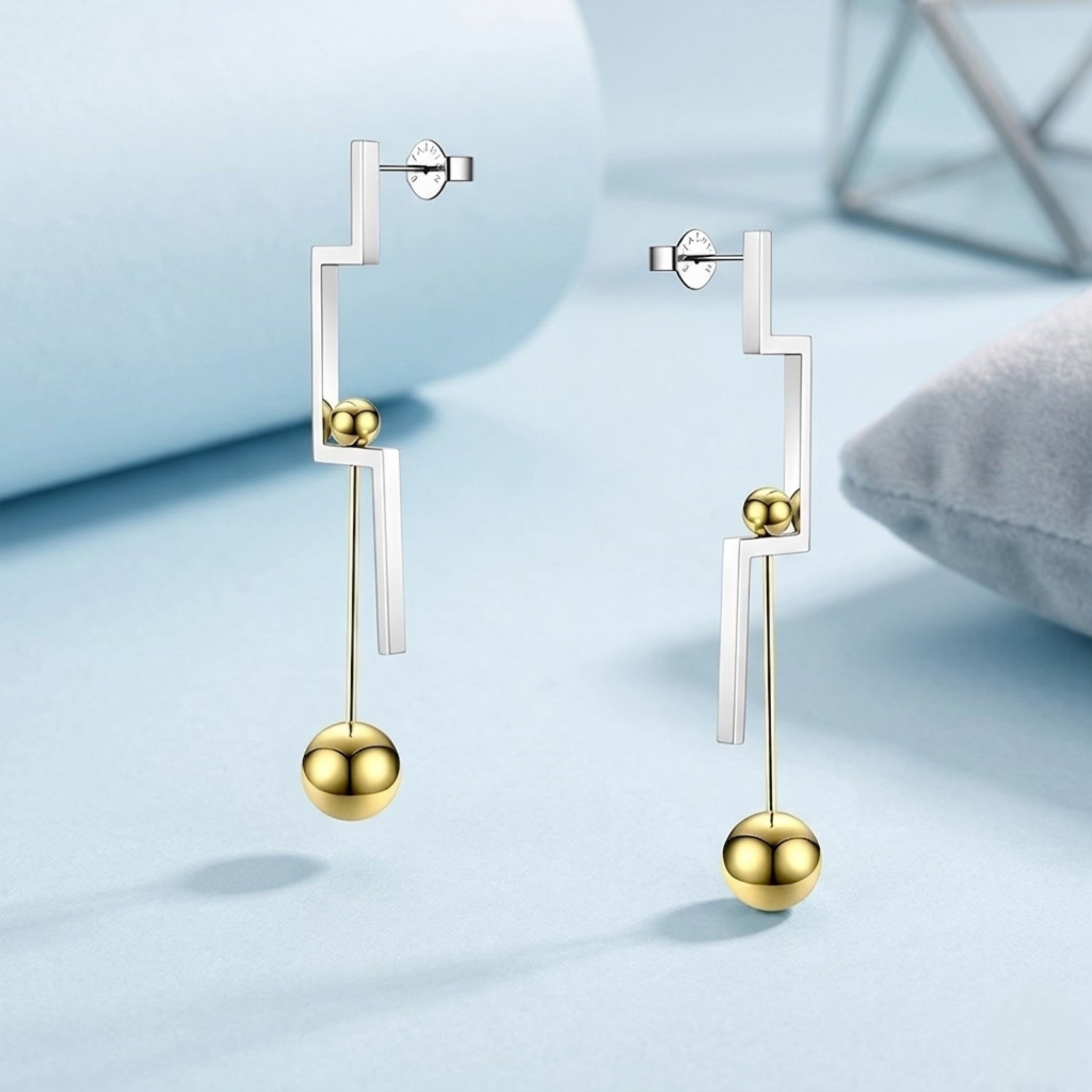 BEHI ISIDORA EARRINGS