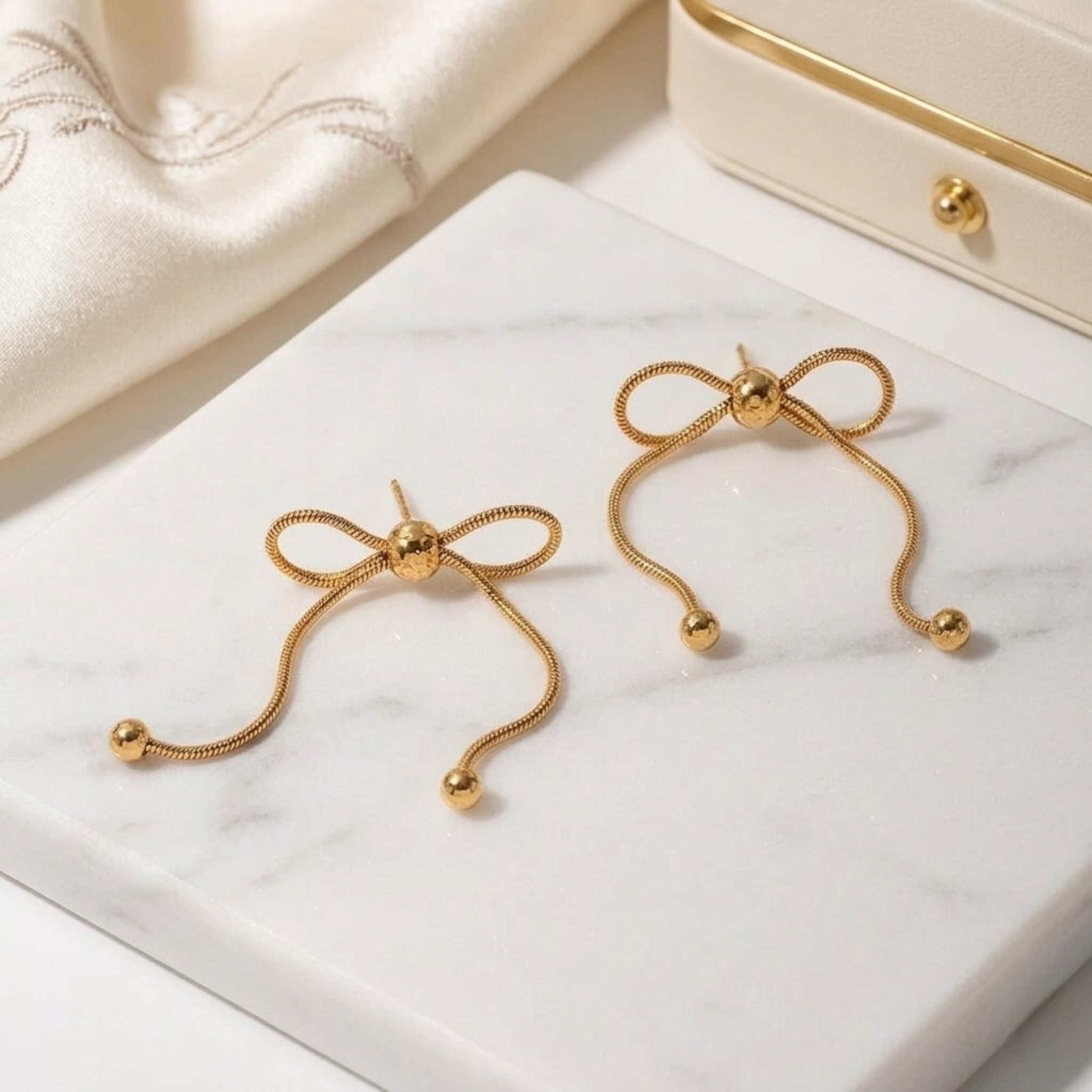 BEHI PAPILLON EARRINGS