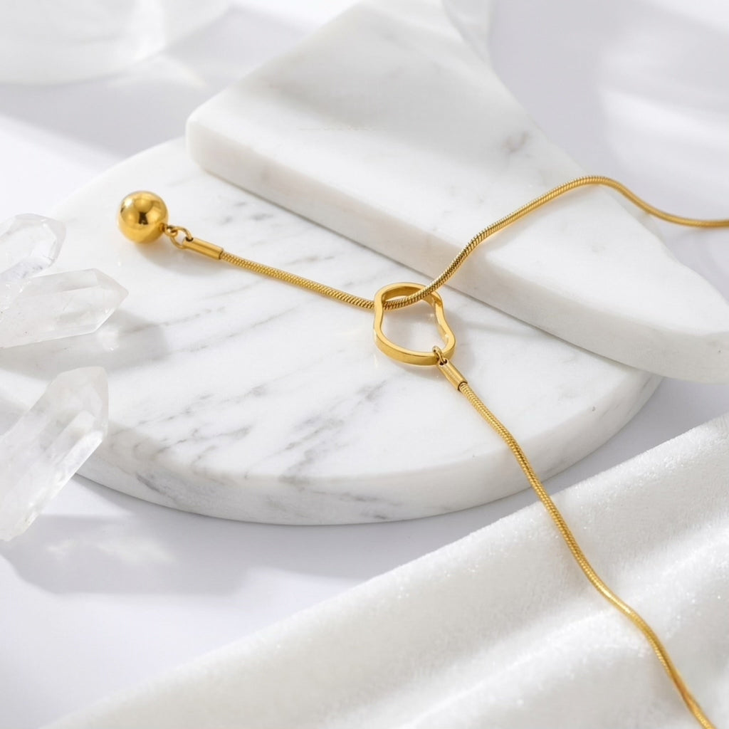 BEHI TEMWOO NECKLACE