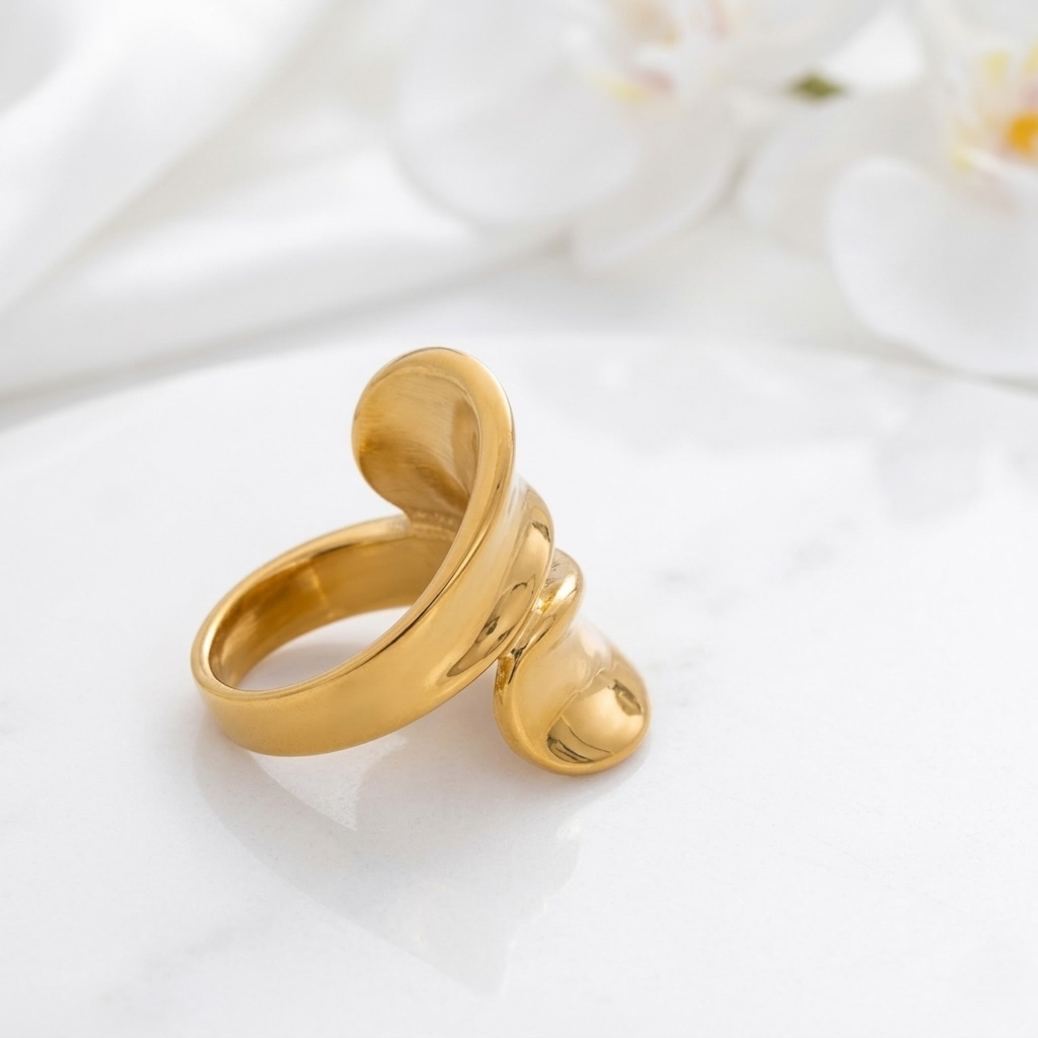 BEHI VIVIAN RING