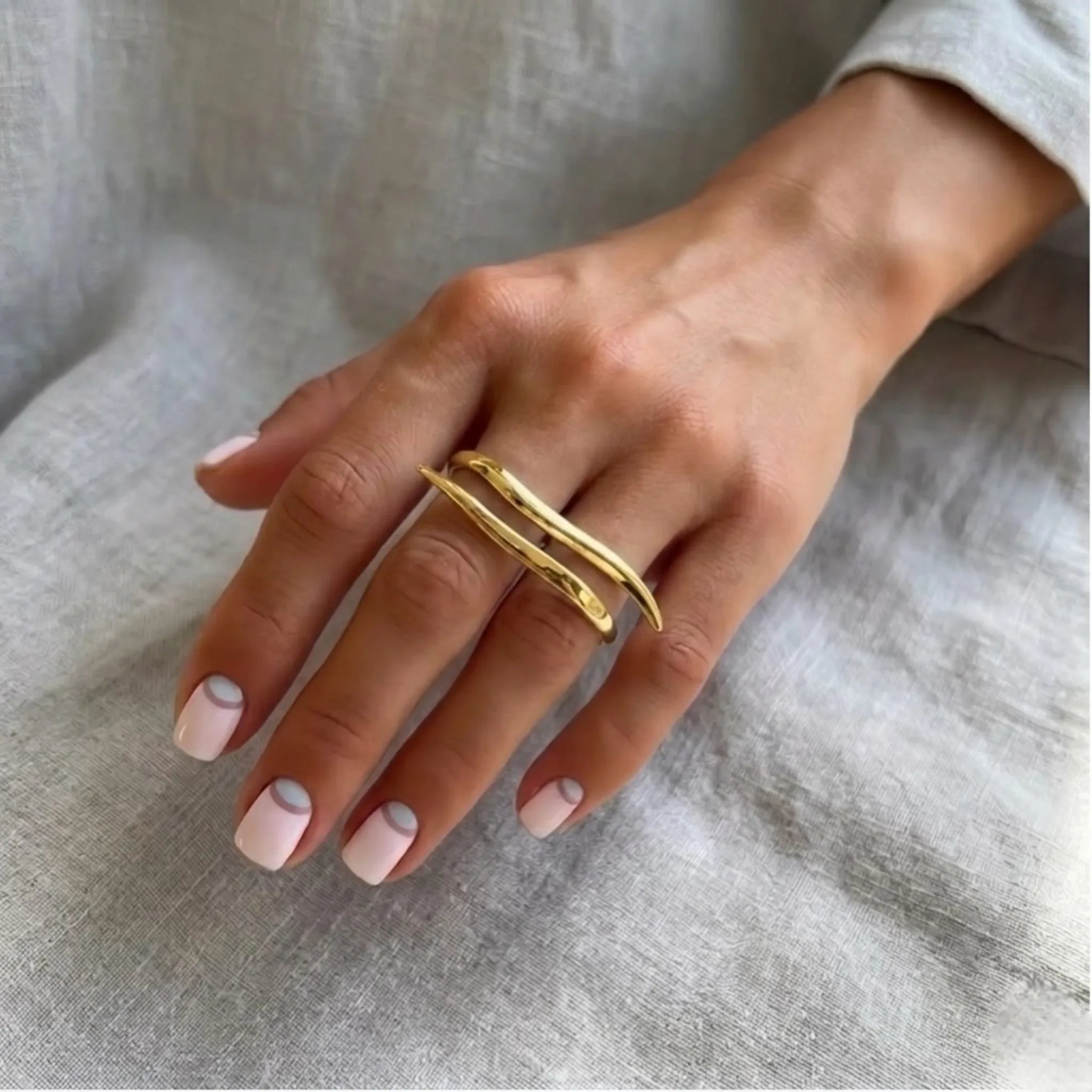 BEHI DAISY RING