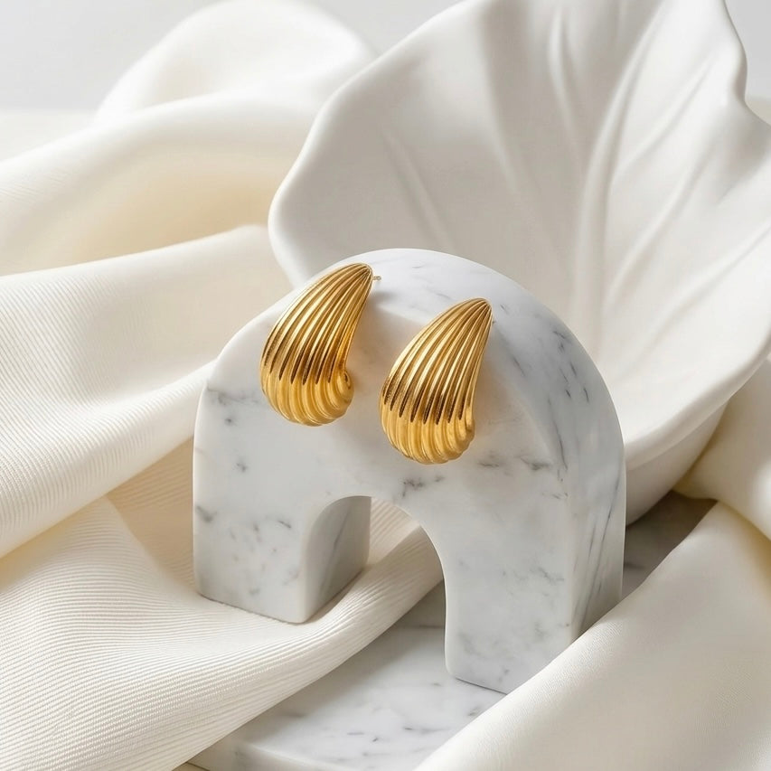 BEHI CLAIRE EARRINGS