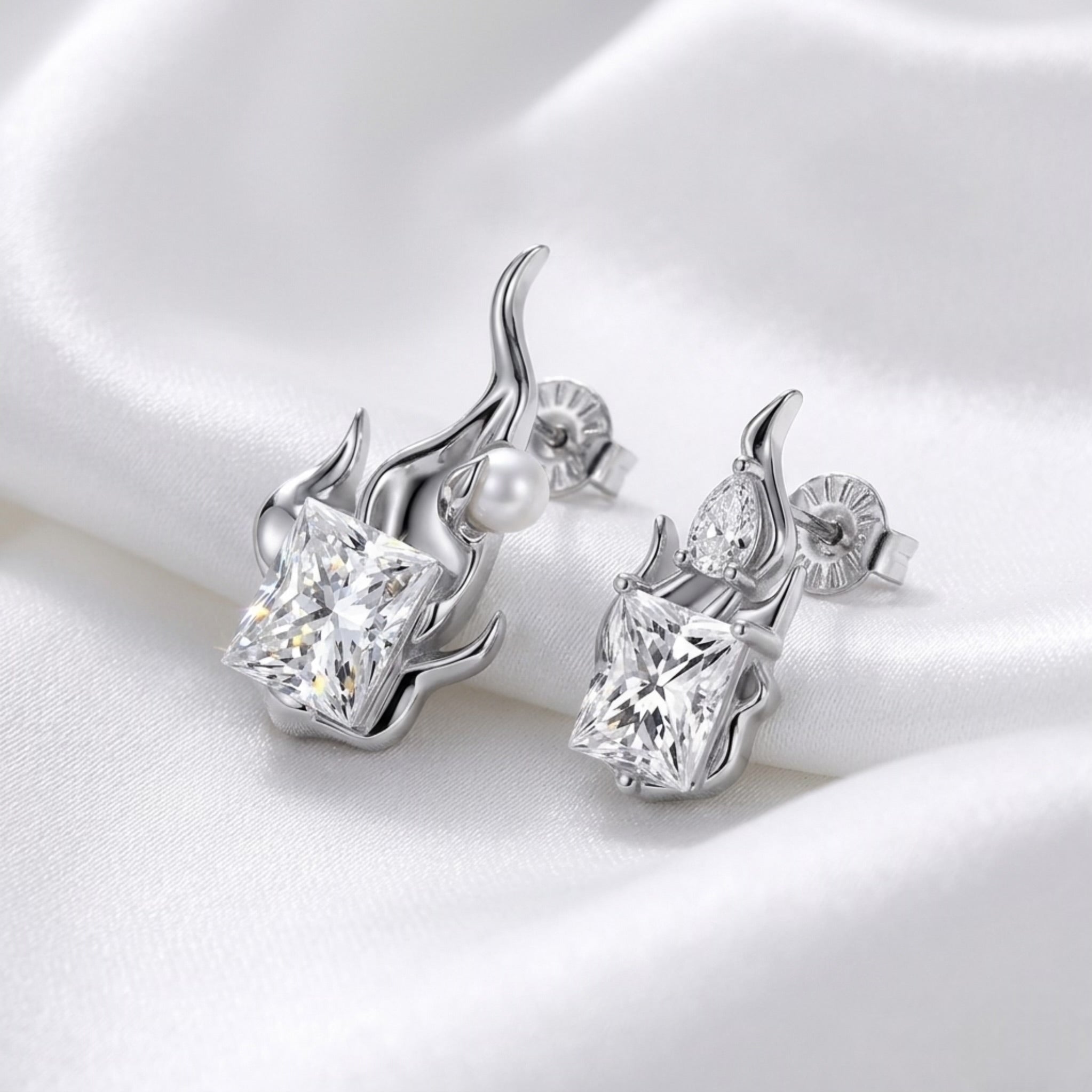 BEHI NIKOLA EARRINGS