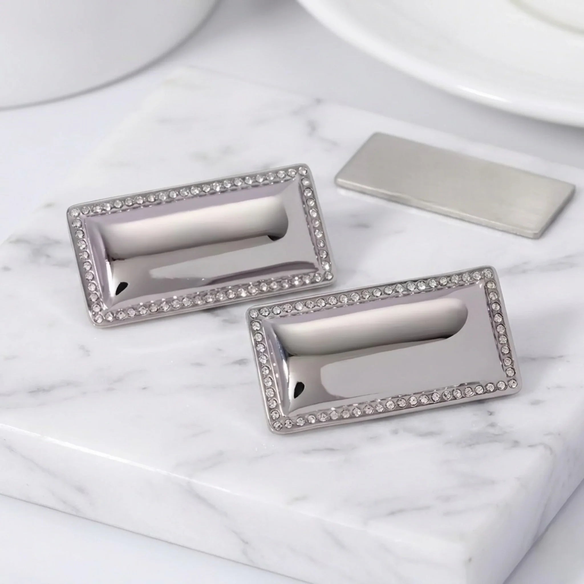 BEHI DEZI EARRINGS
