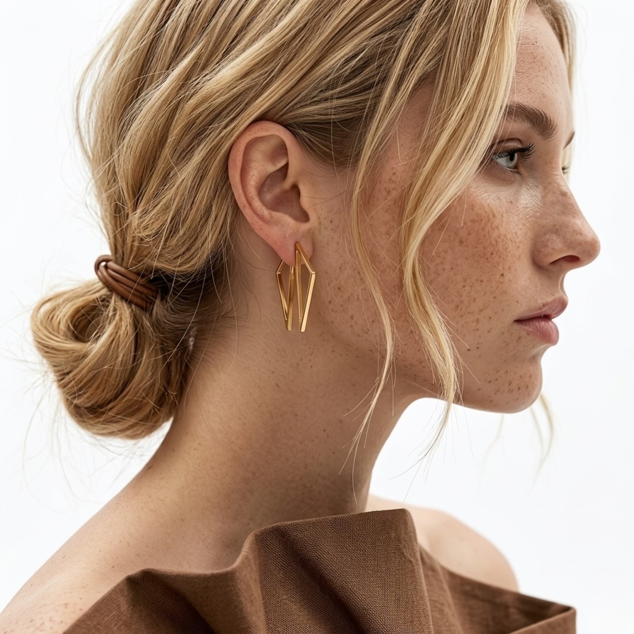 BEHI ELIF EARRINGS