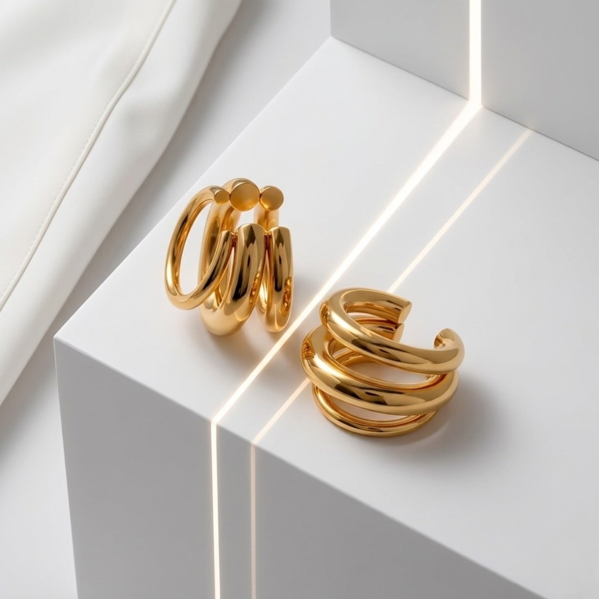BEHI TEONA EARCUFFS