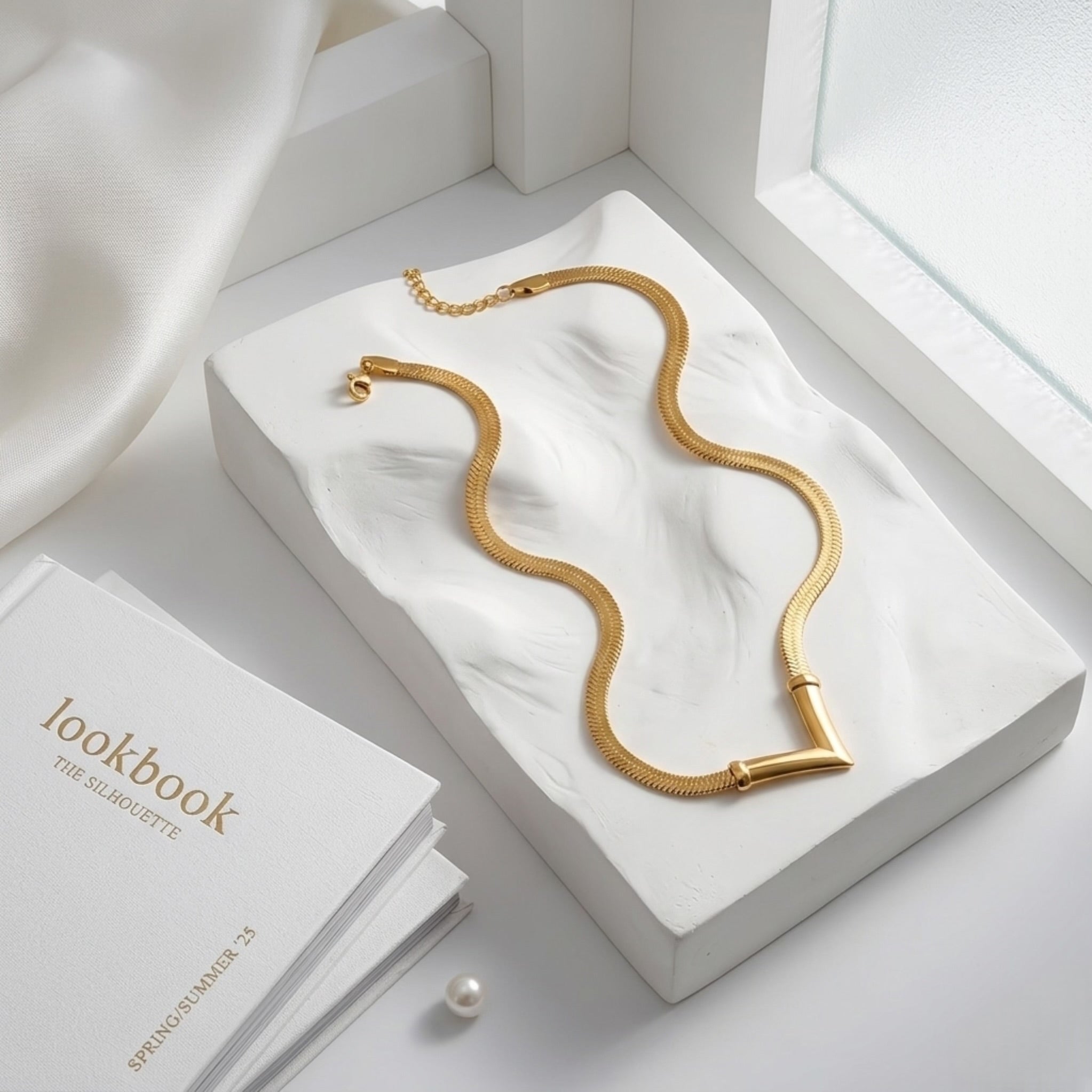 BEHI OLGA NECKLACE
