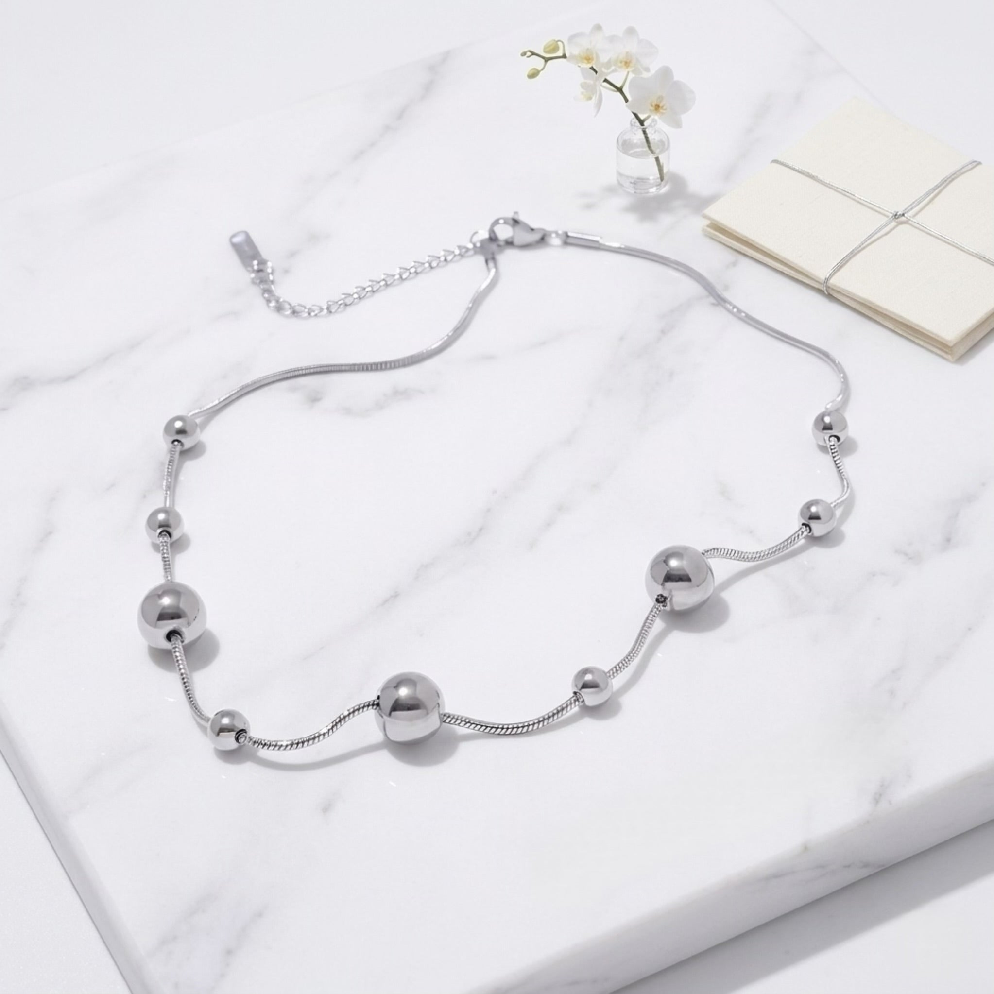 BEHI KASSIA NECKLACE