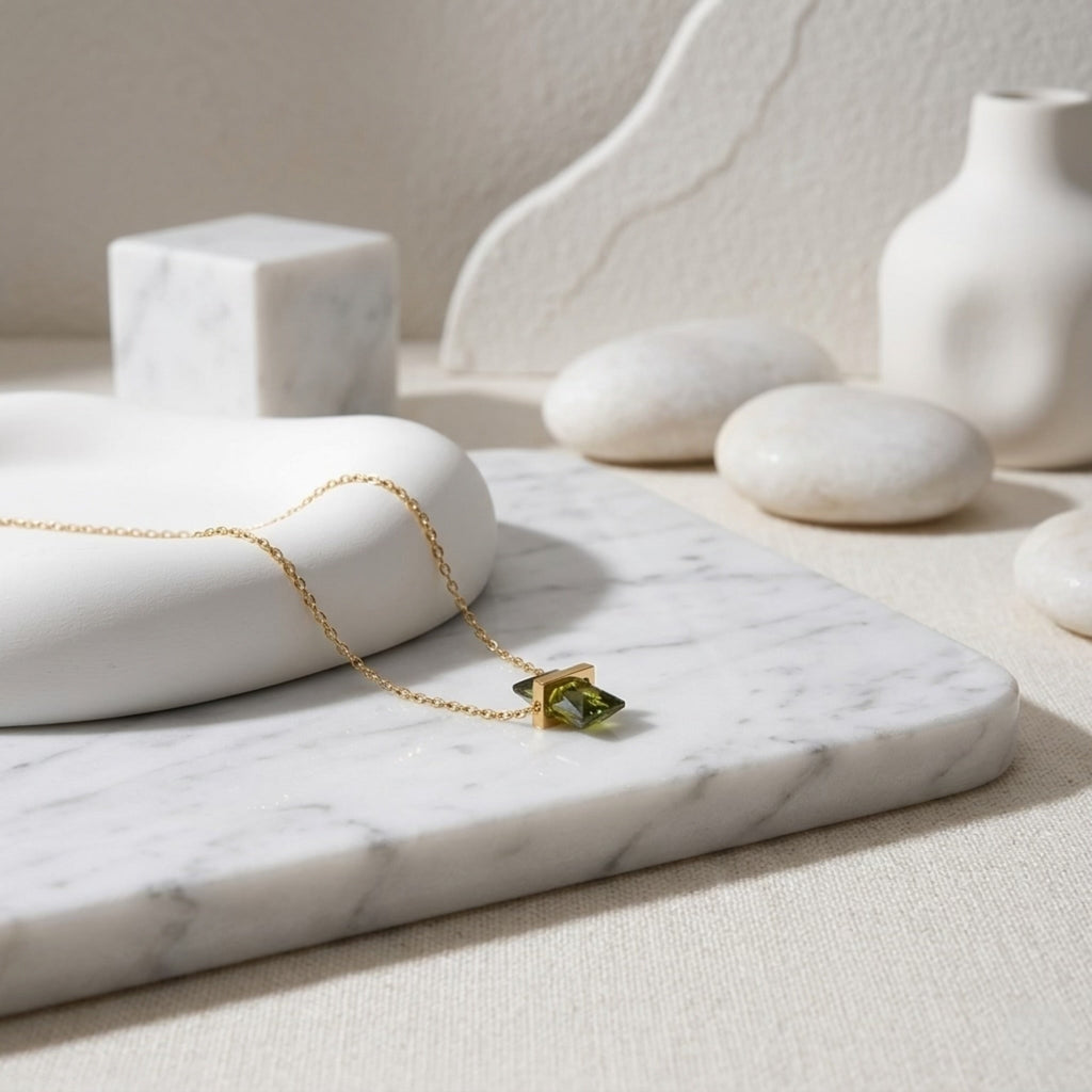 BEHI GLINKA NECKLACE