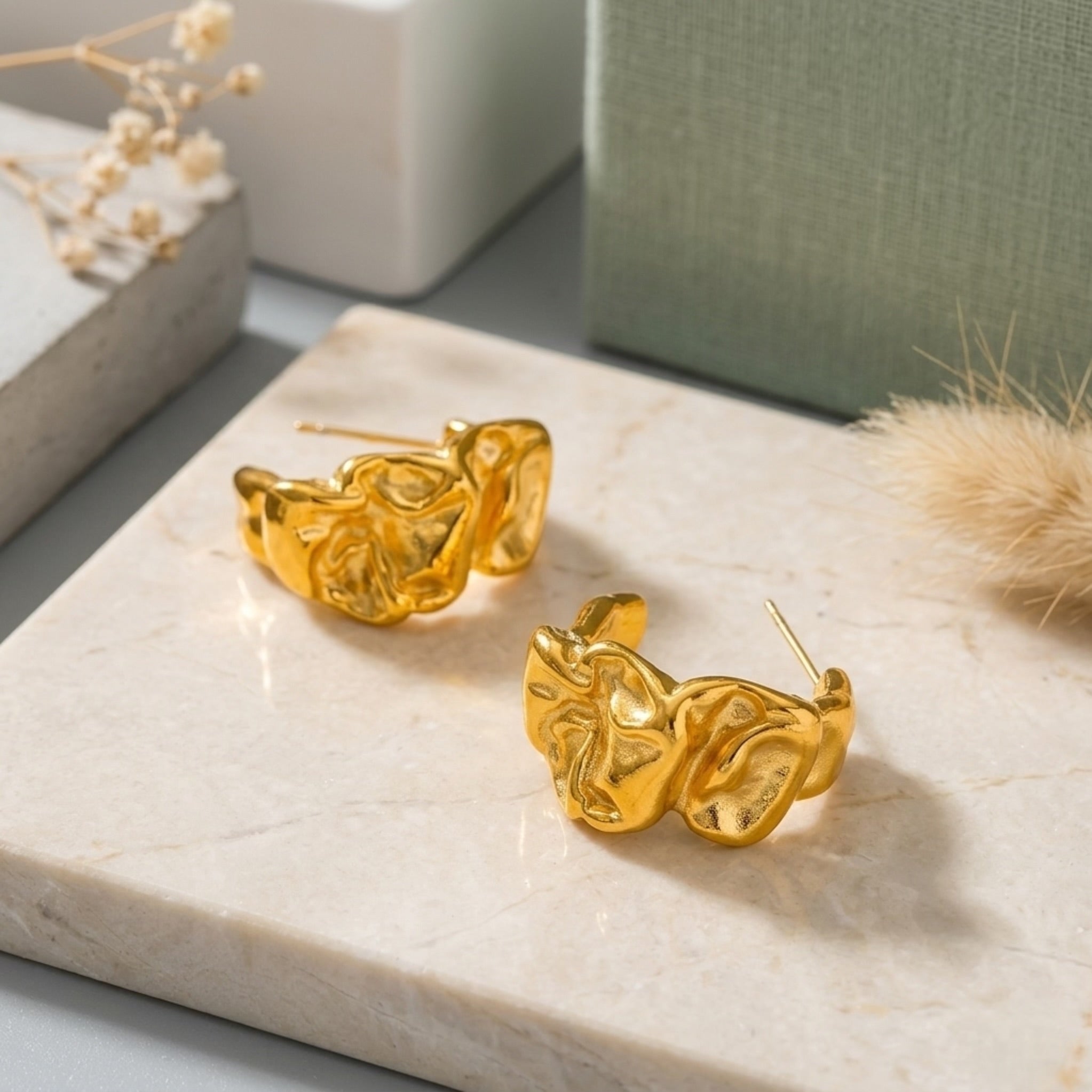 BEHI MISSMILLY EARRINGS