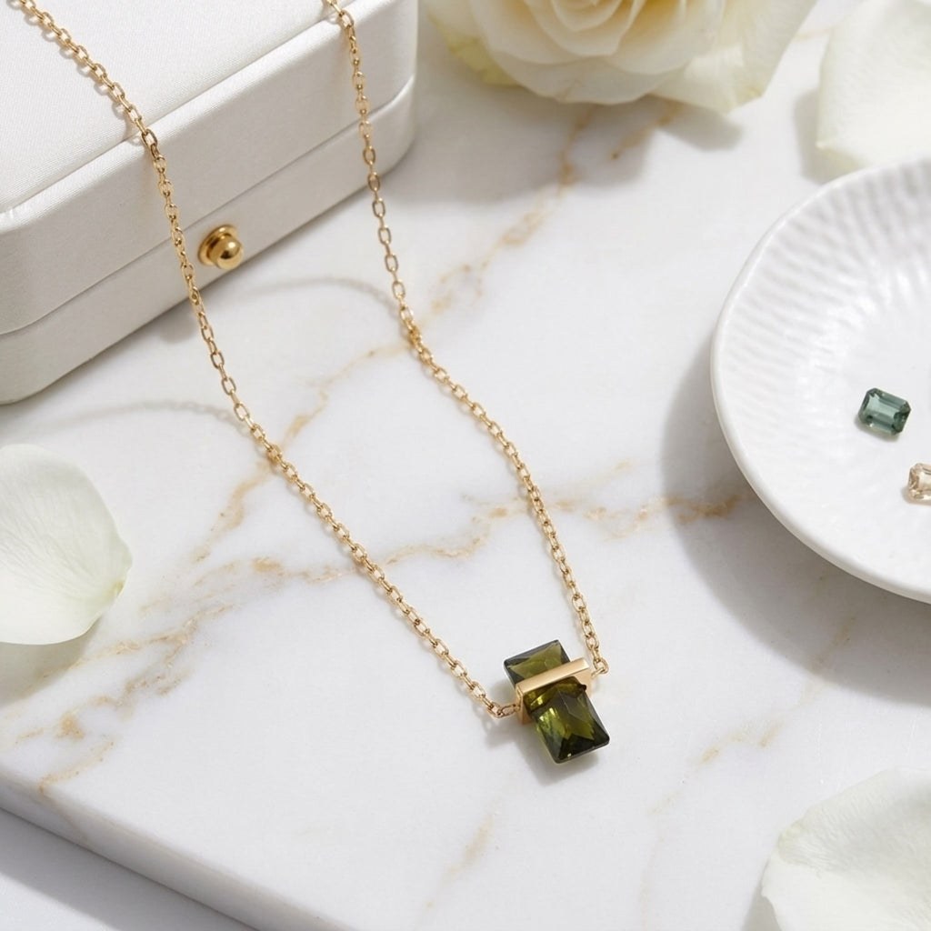 BEHI GLINKA NECKLACE