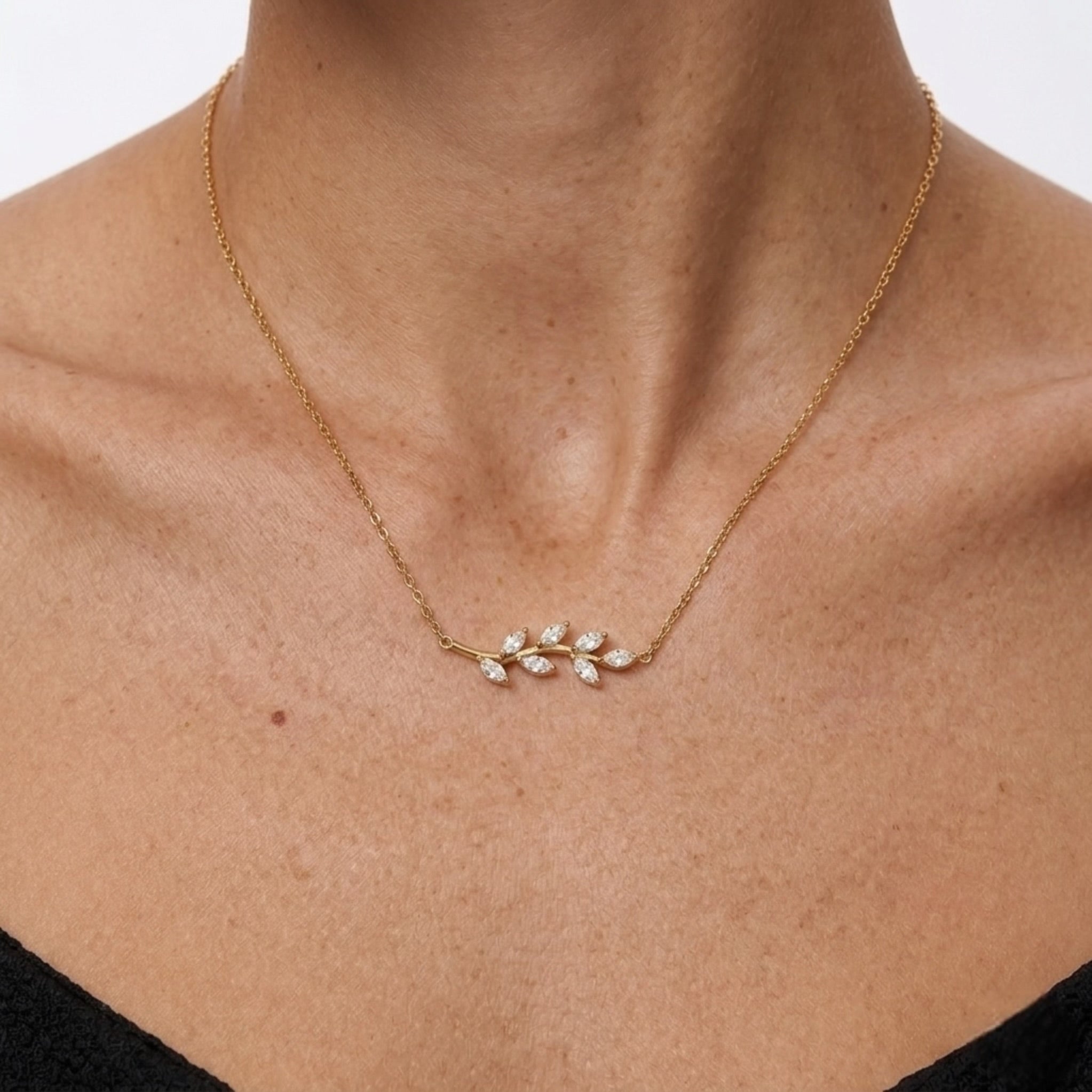 BEHI NANIKO NECKLACE