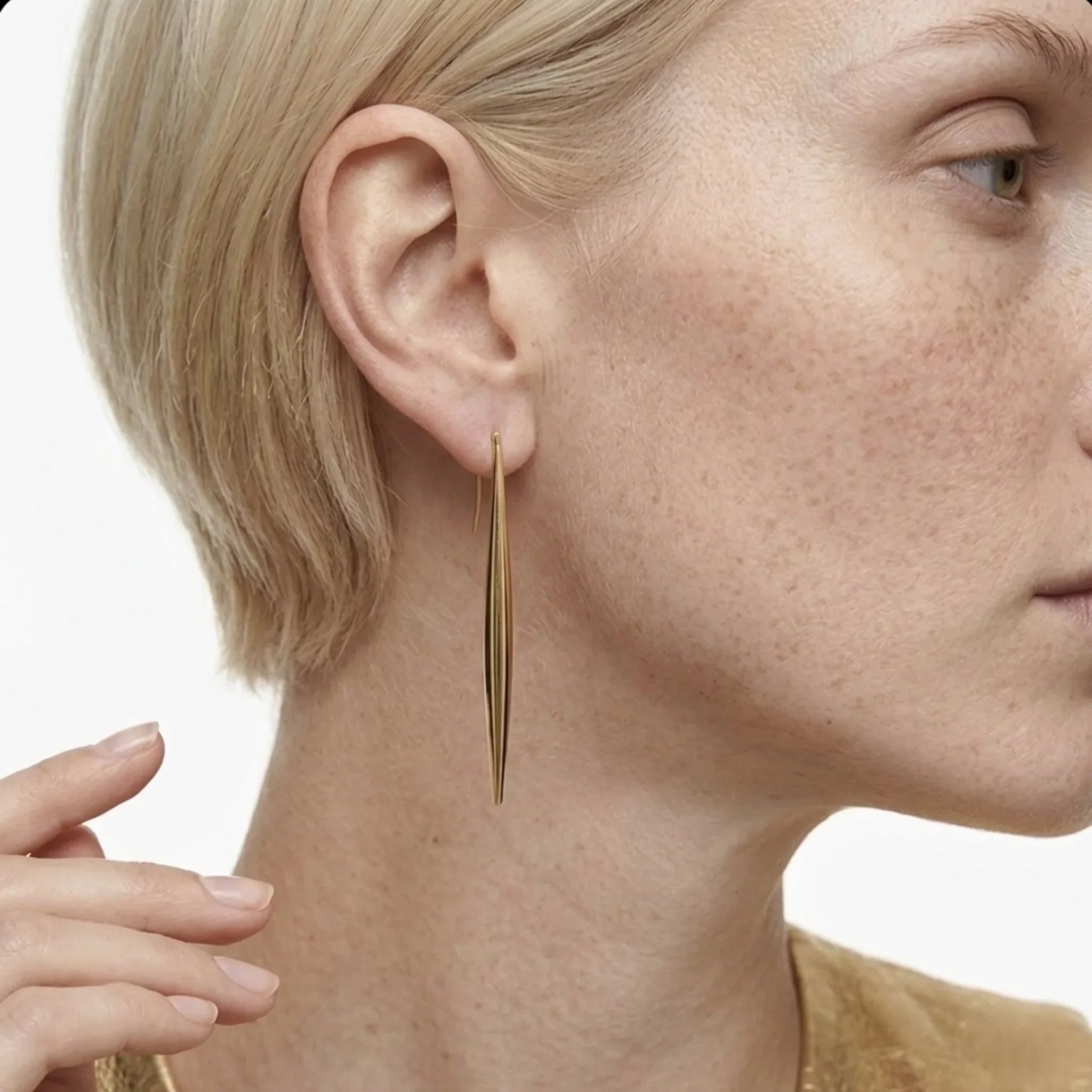 BEHI NEEDLE EARRINGS