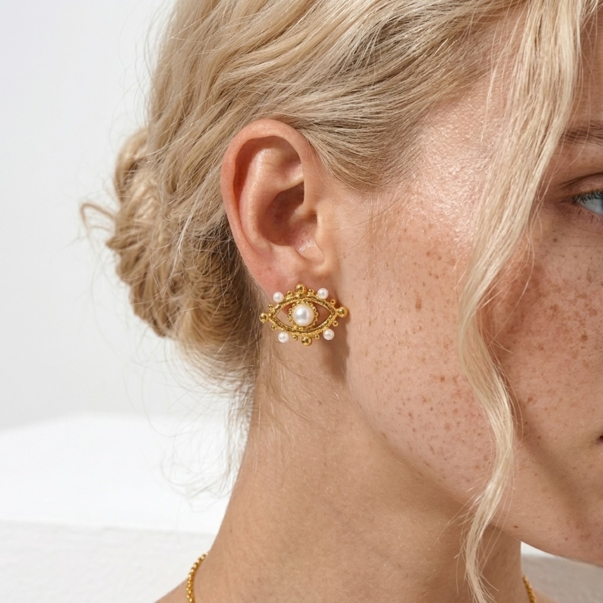 BEHI REBECCA stud EARRINGS