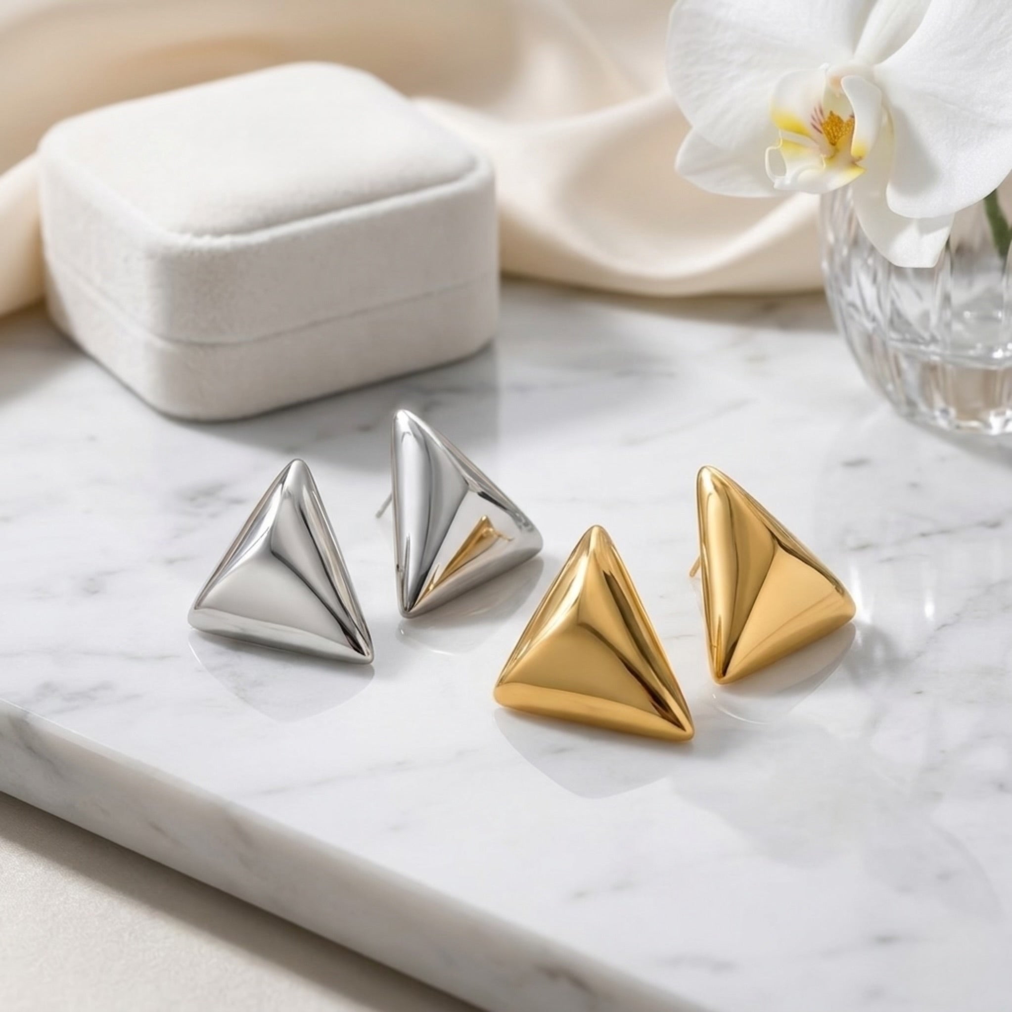BEHI SANTOSH ca EARRINGS