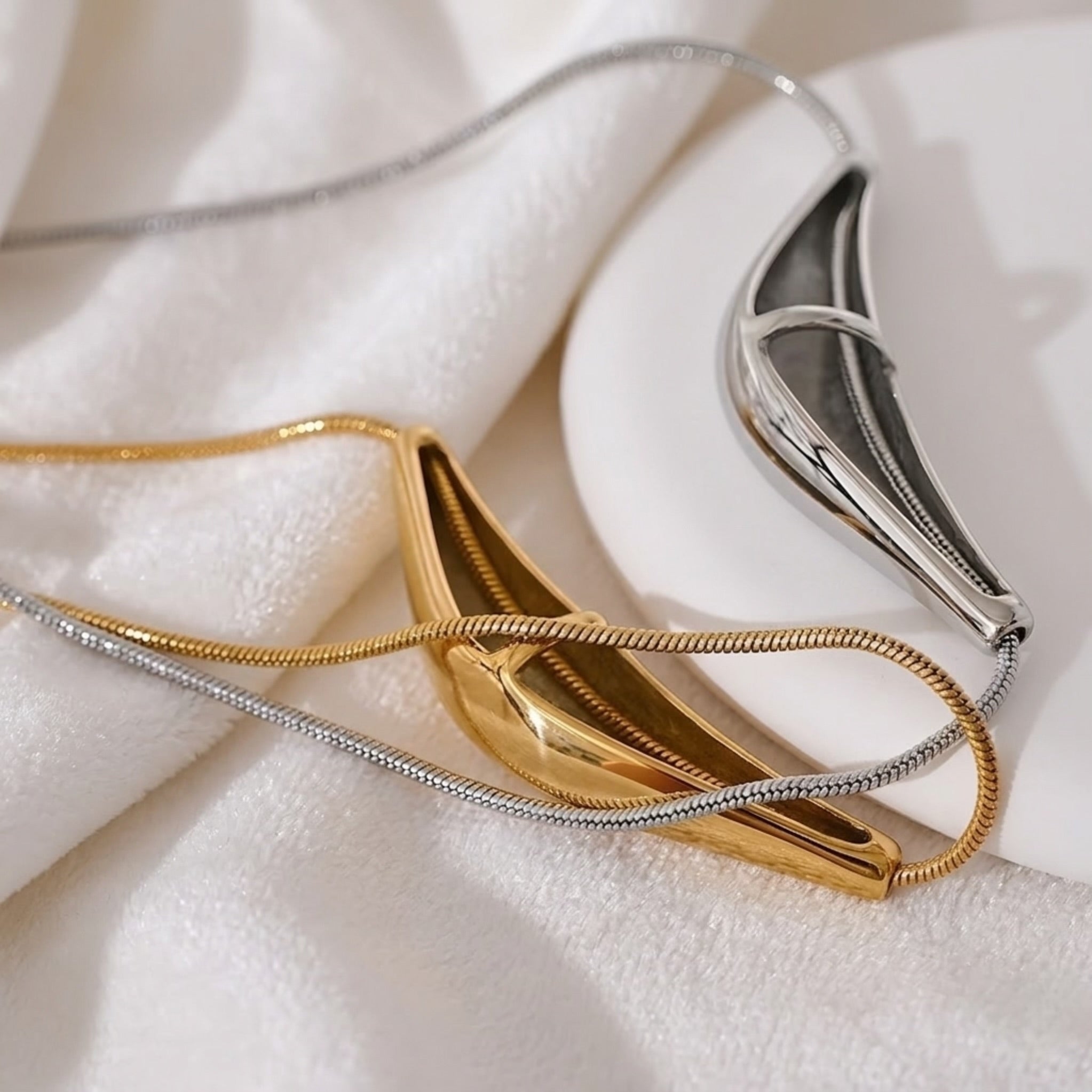 BEHI STEFI CHOKER