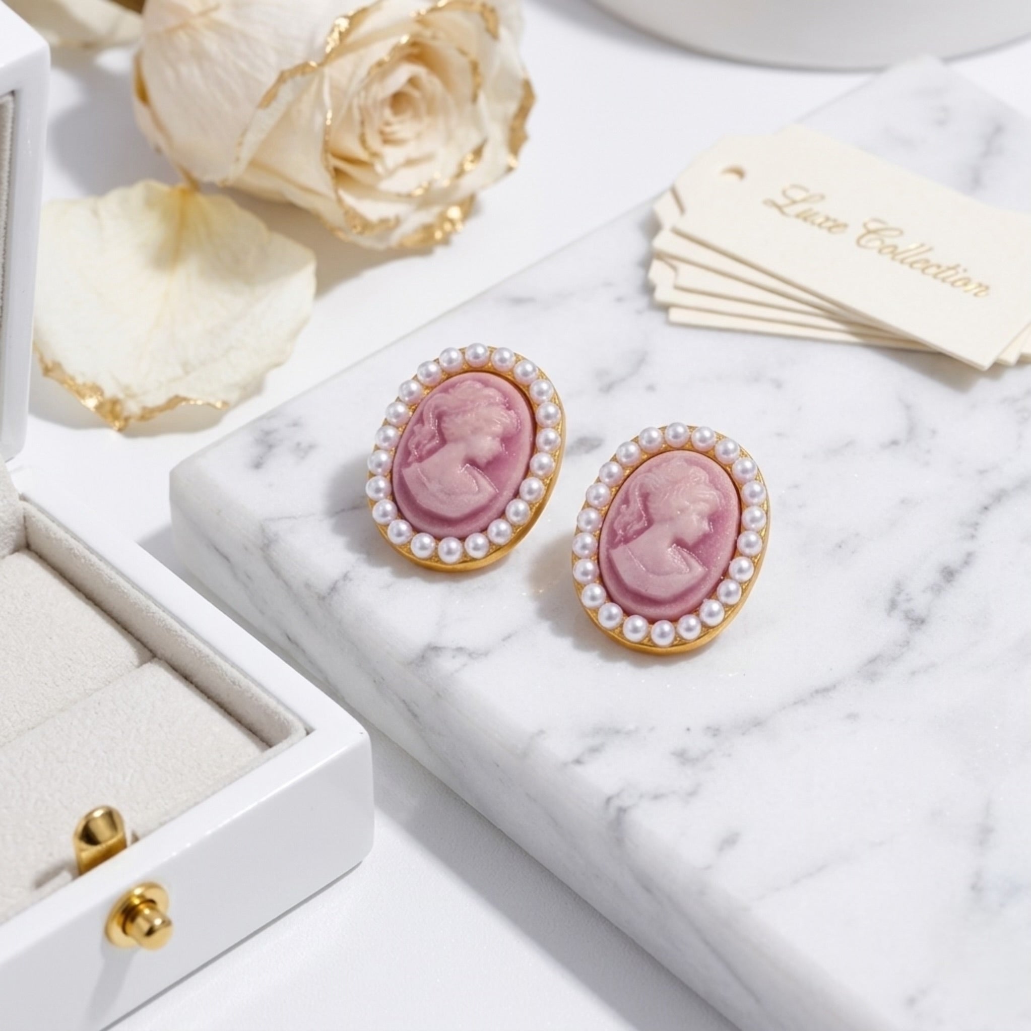 BEHI LADY EARRINGS