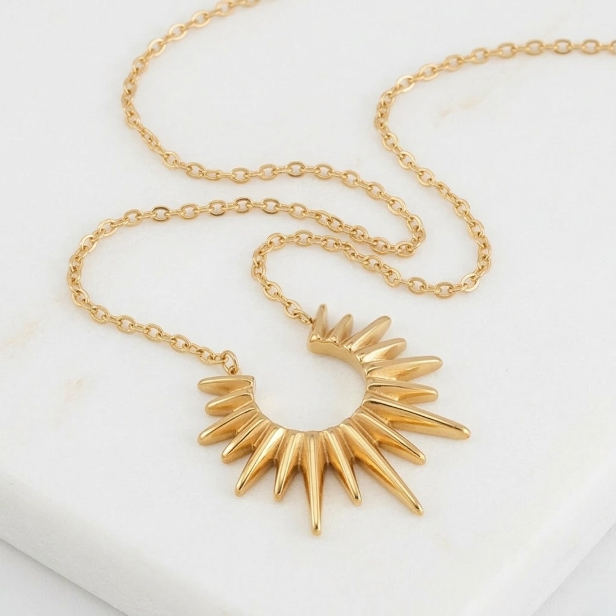 BEHI SUN STAR NECKLACE