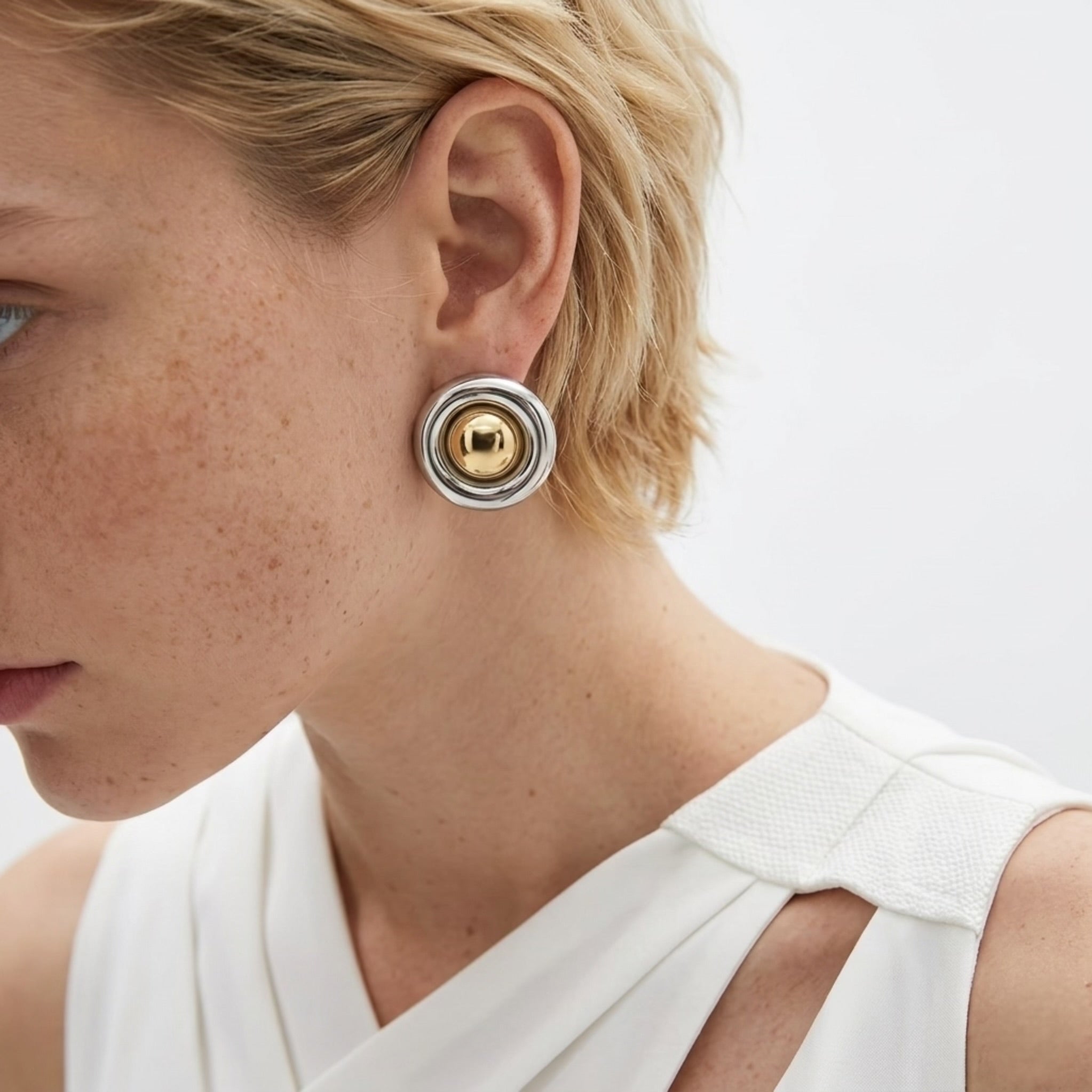 BEHI NICCI EARRINGS
