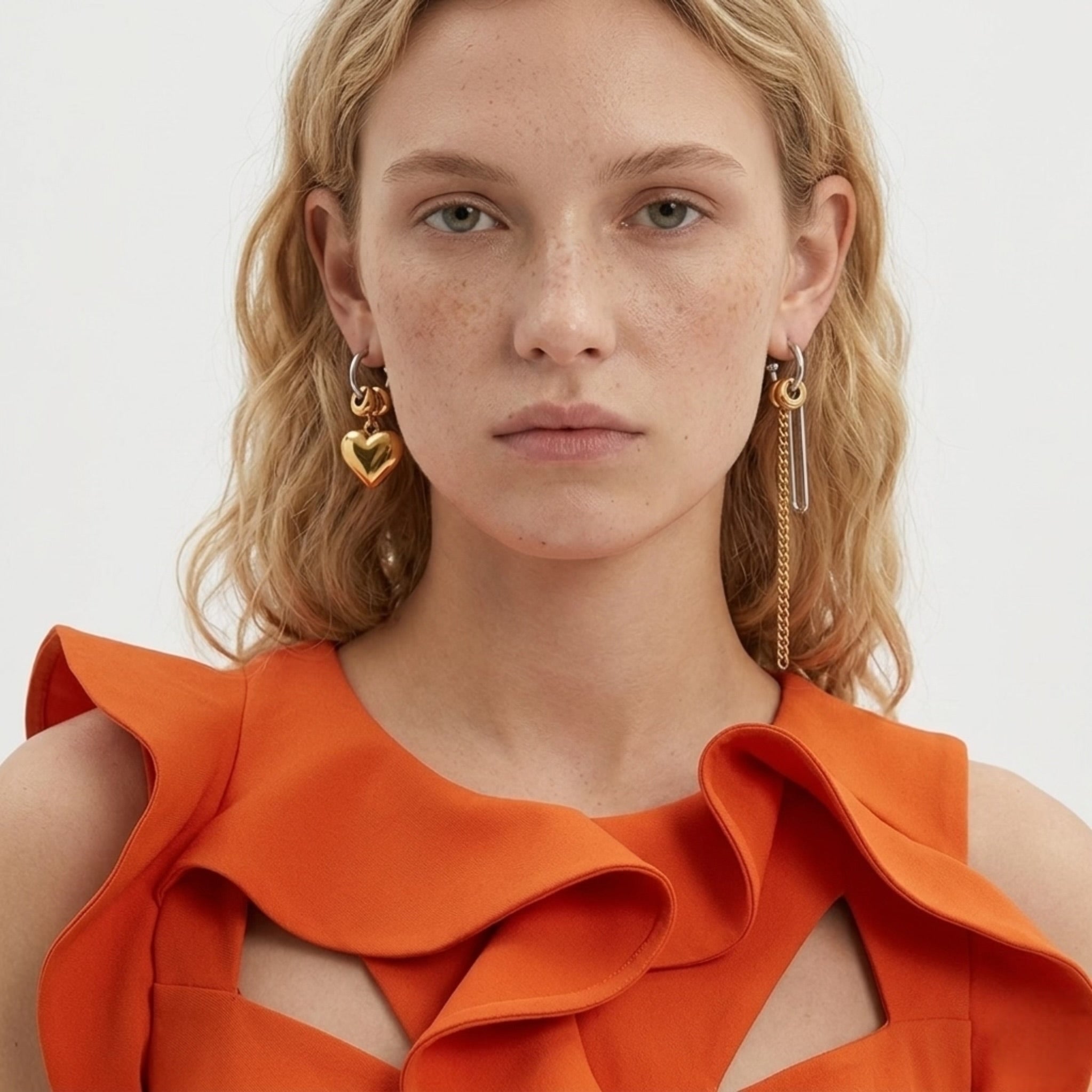 BEHI VITALIN EARRINGS