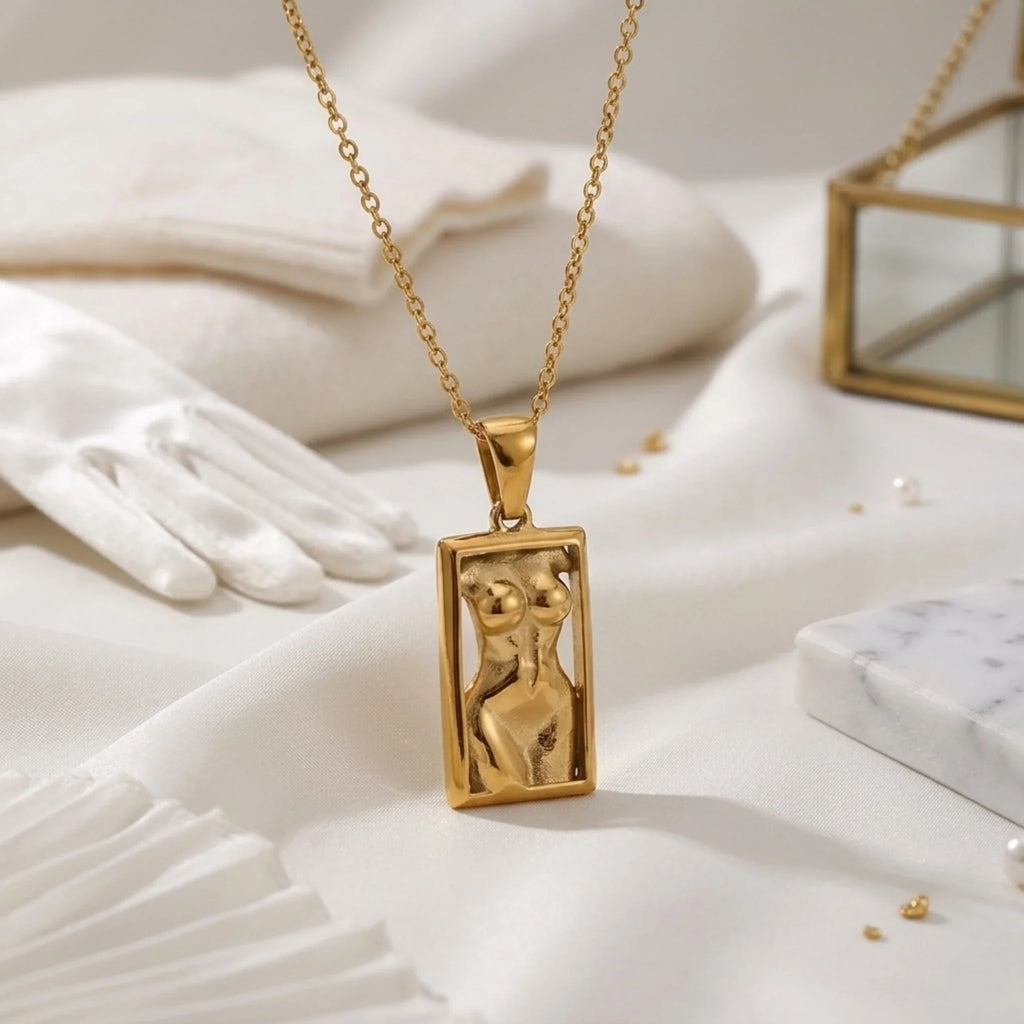 BEHI ROMANESQUE NECKLACE