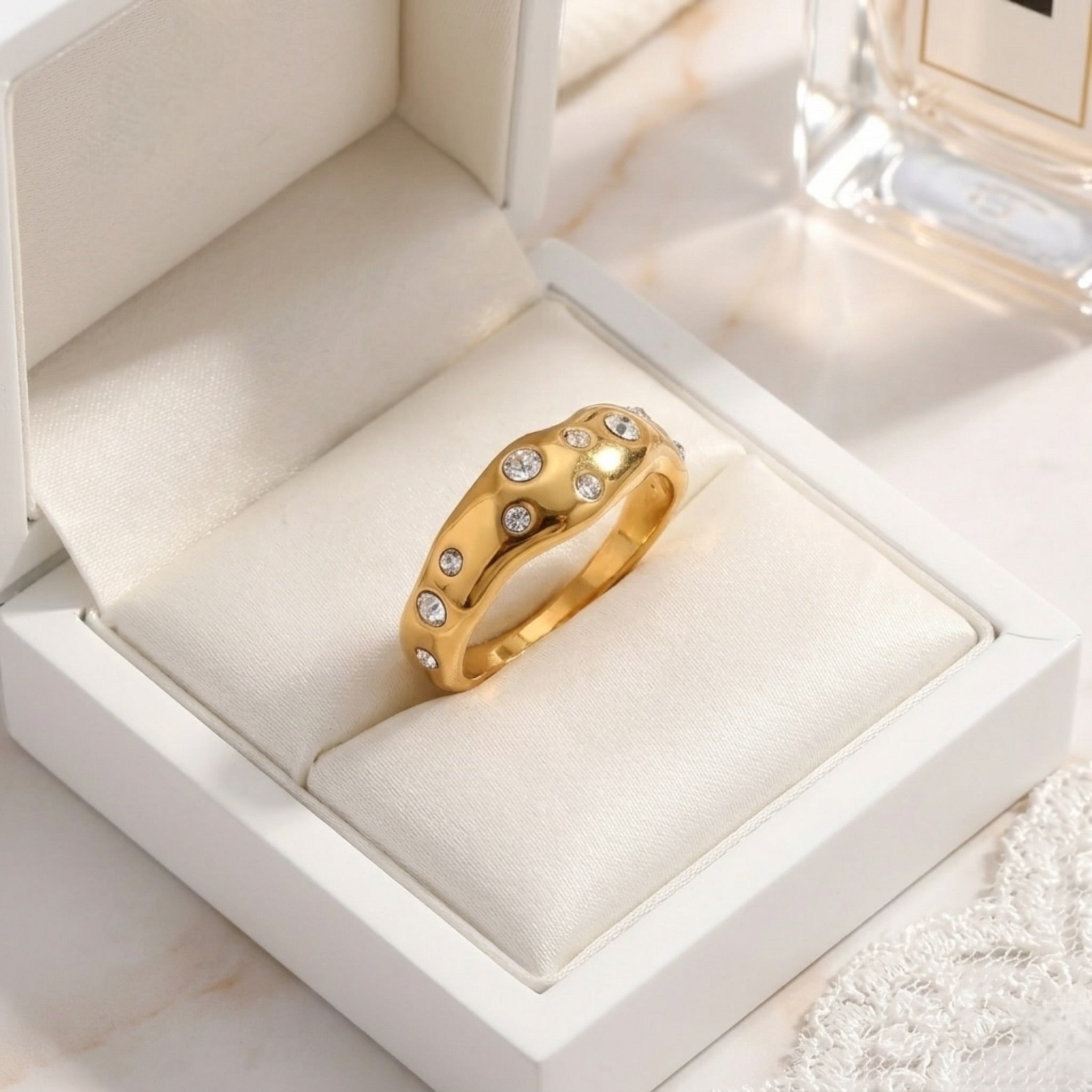 BEHI LORENA RING
