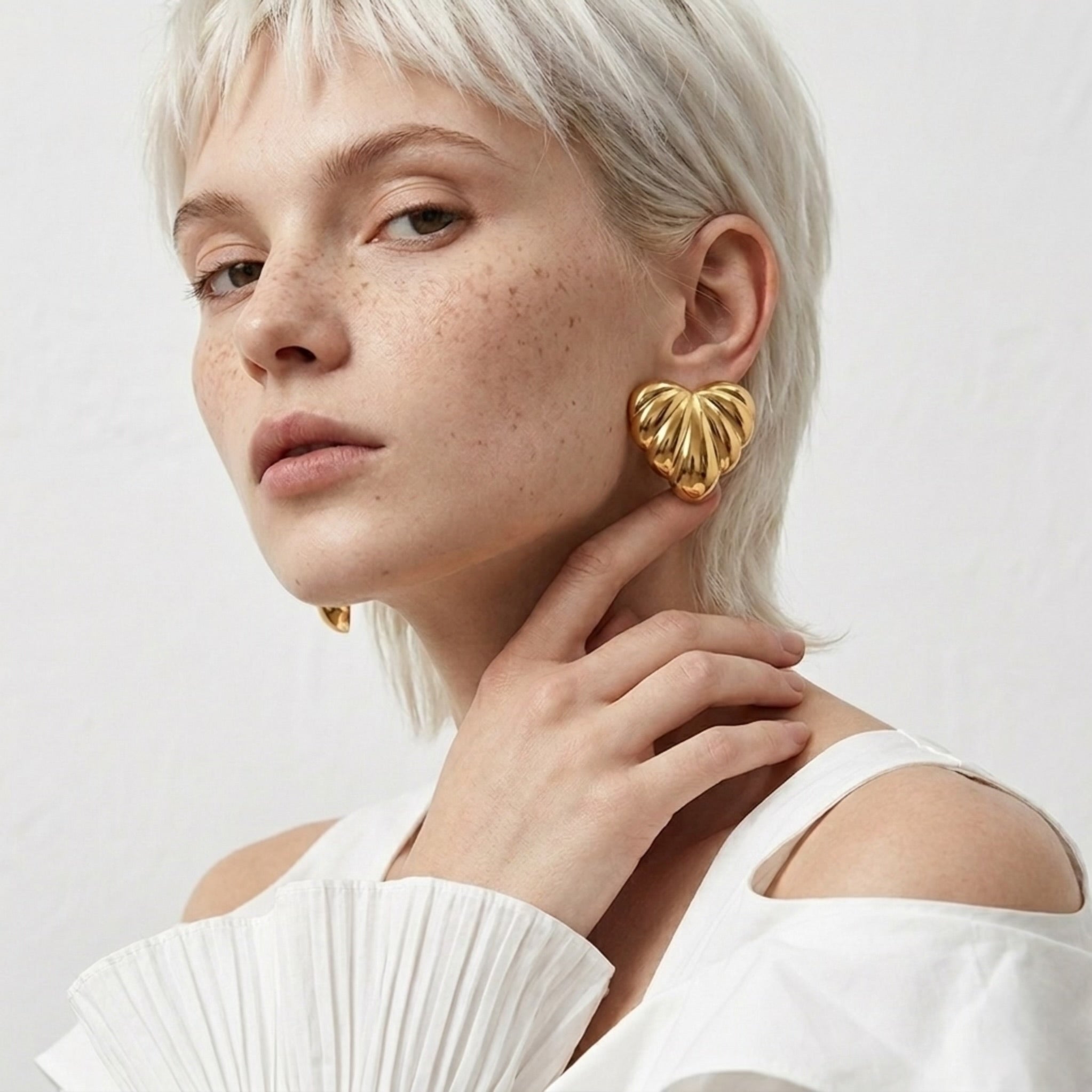 BEHI LAVINA EARRINGS