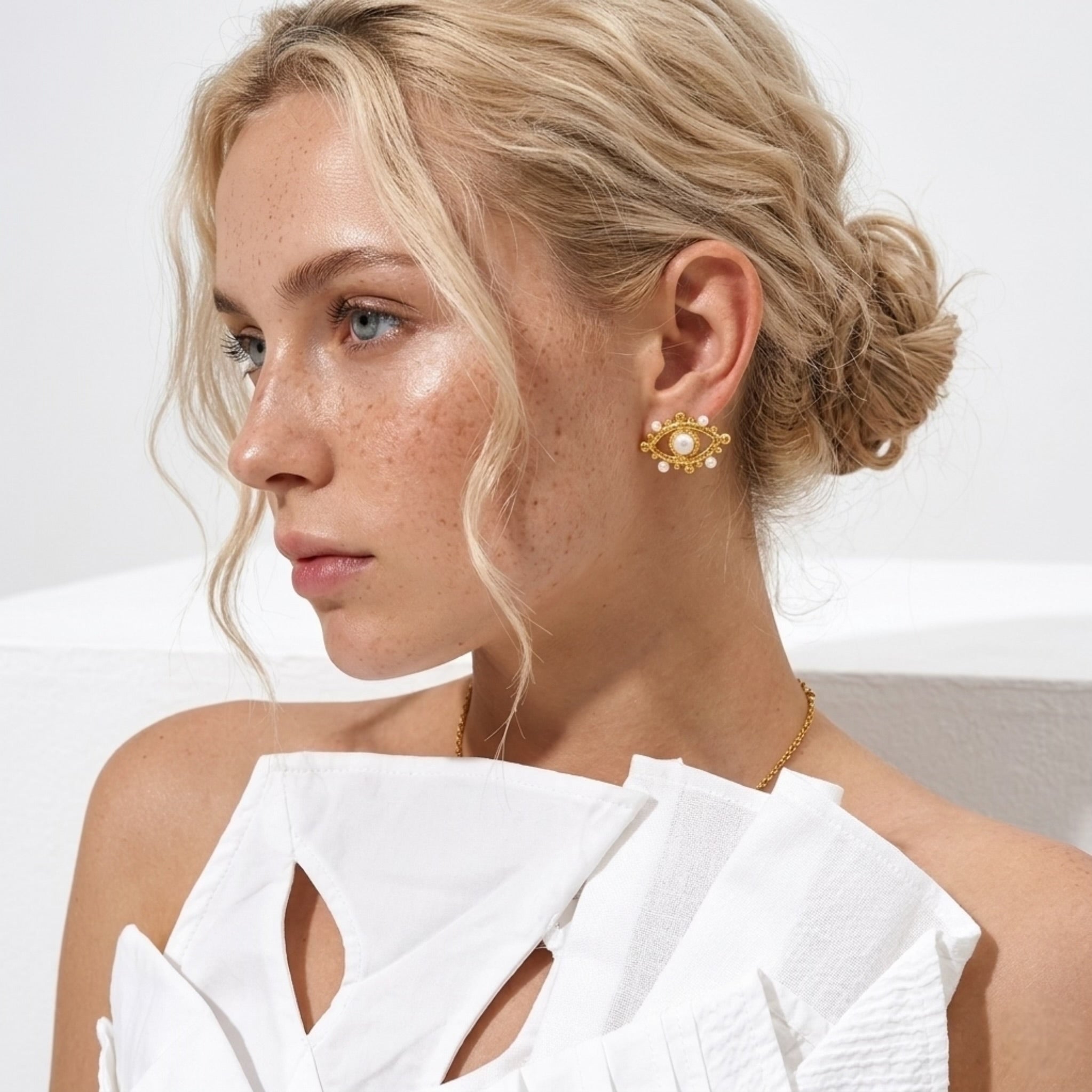 BEHI REBECCA stud EARRINGS