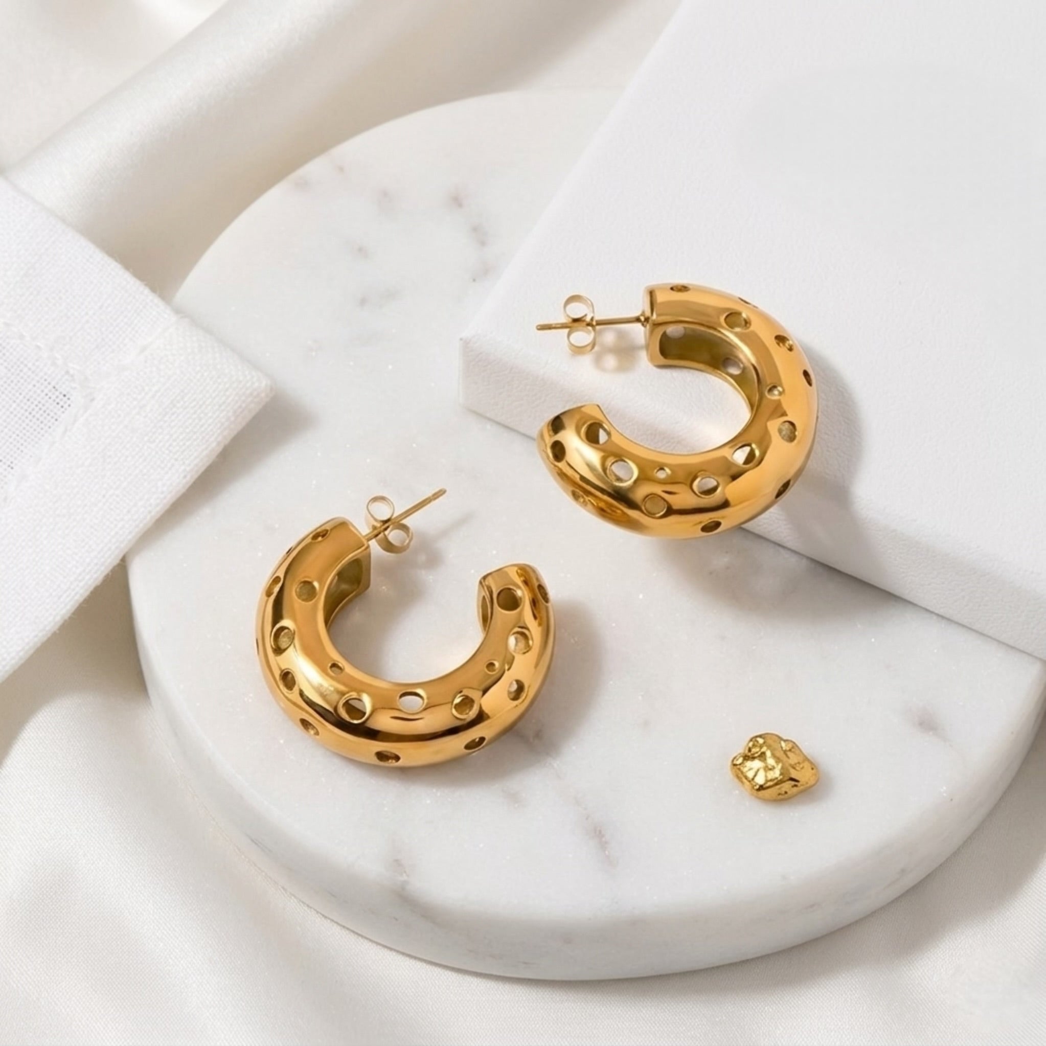 BEHI PAMELA EARRINGS