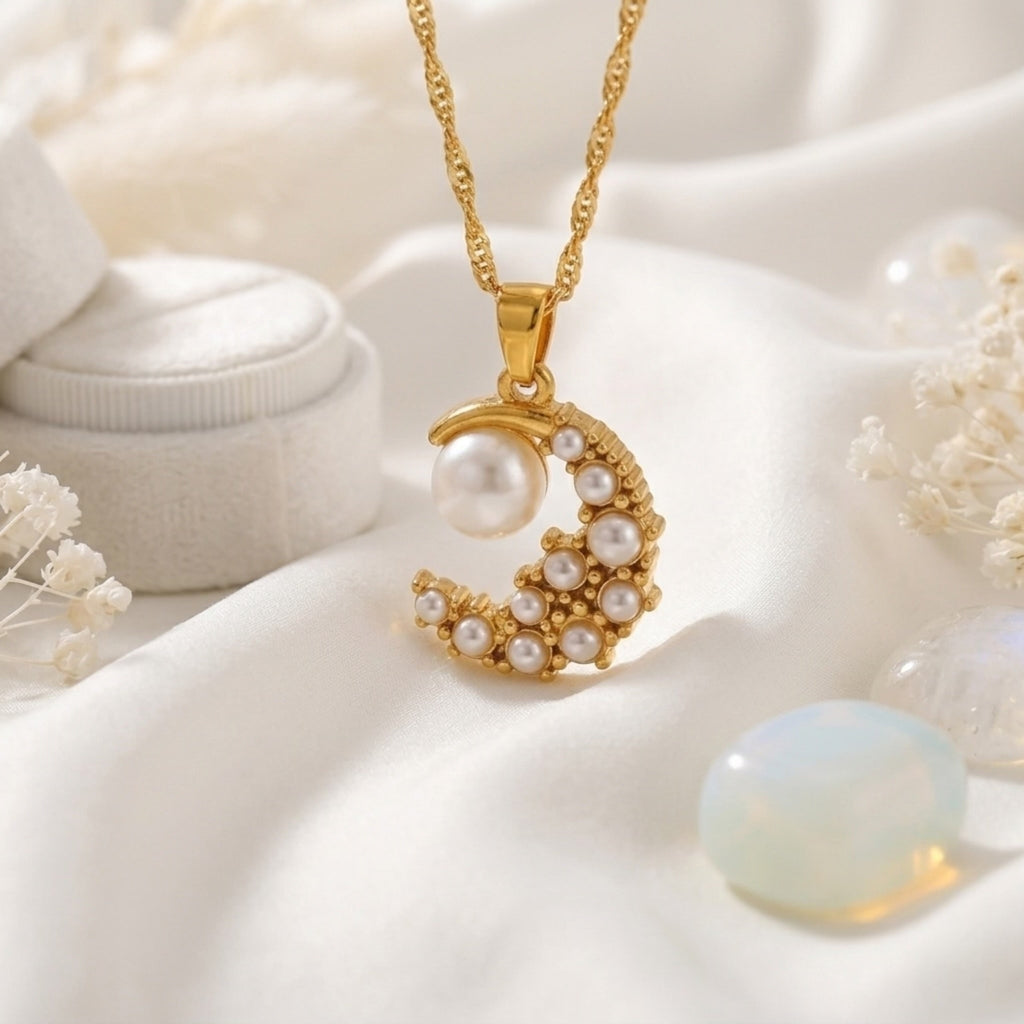 BEHI LUNA NECKLACE