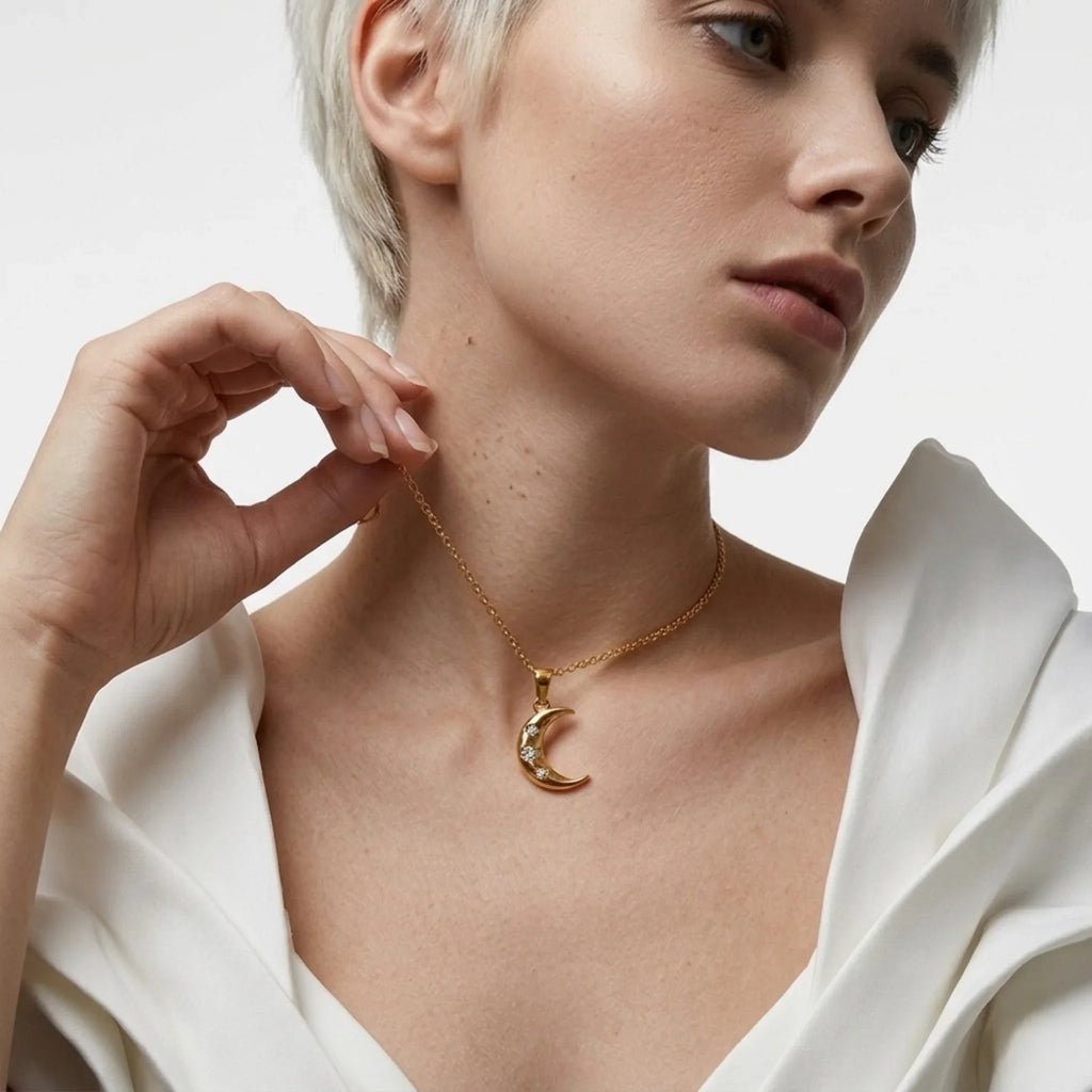 BEHI MOON NECKLACE