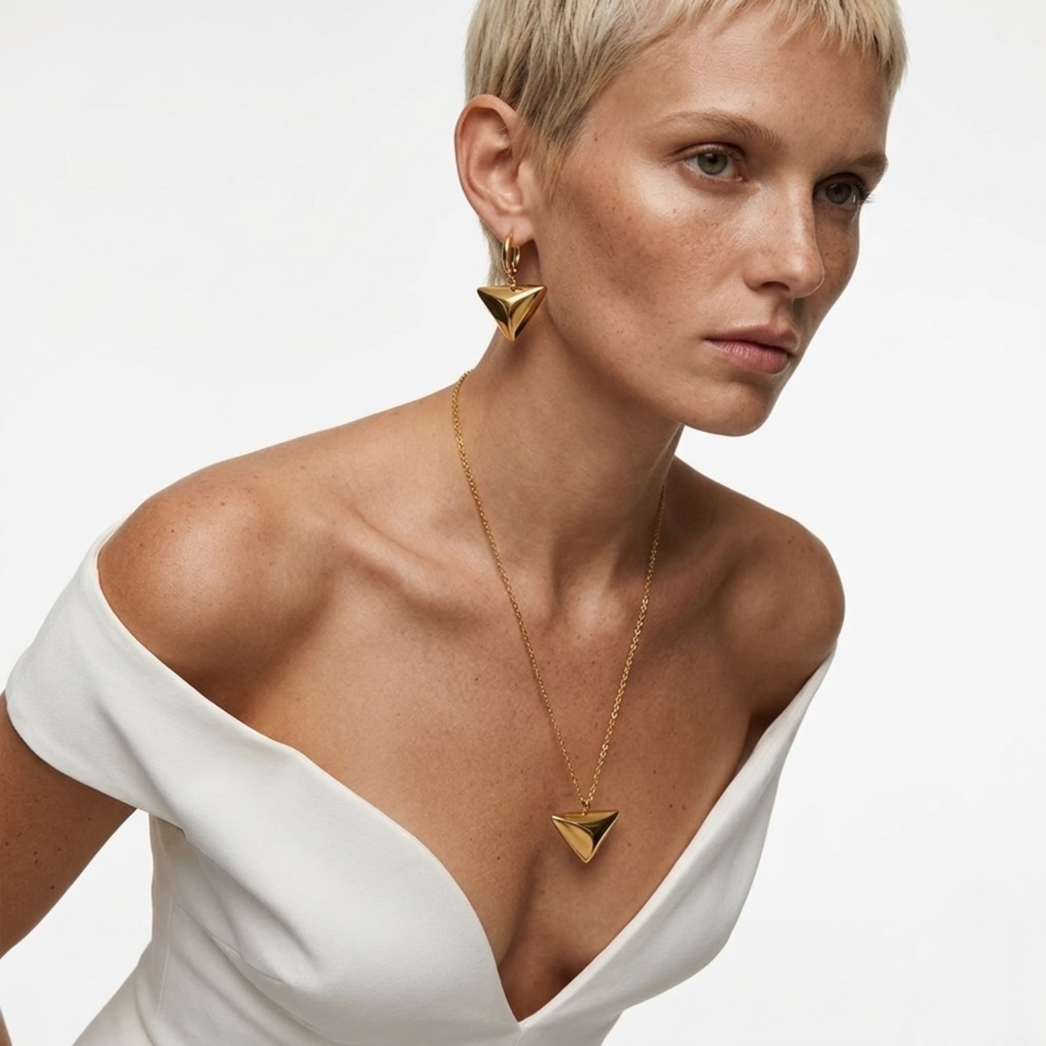 BEHI SANTOSH NECKLACE