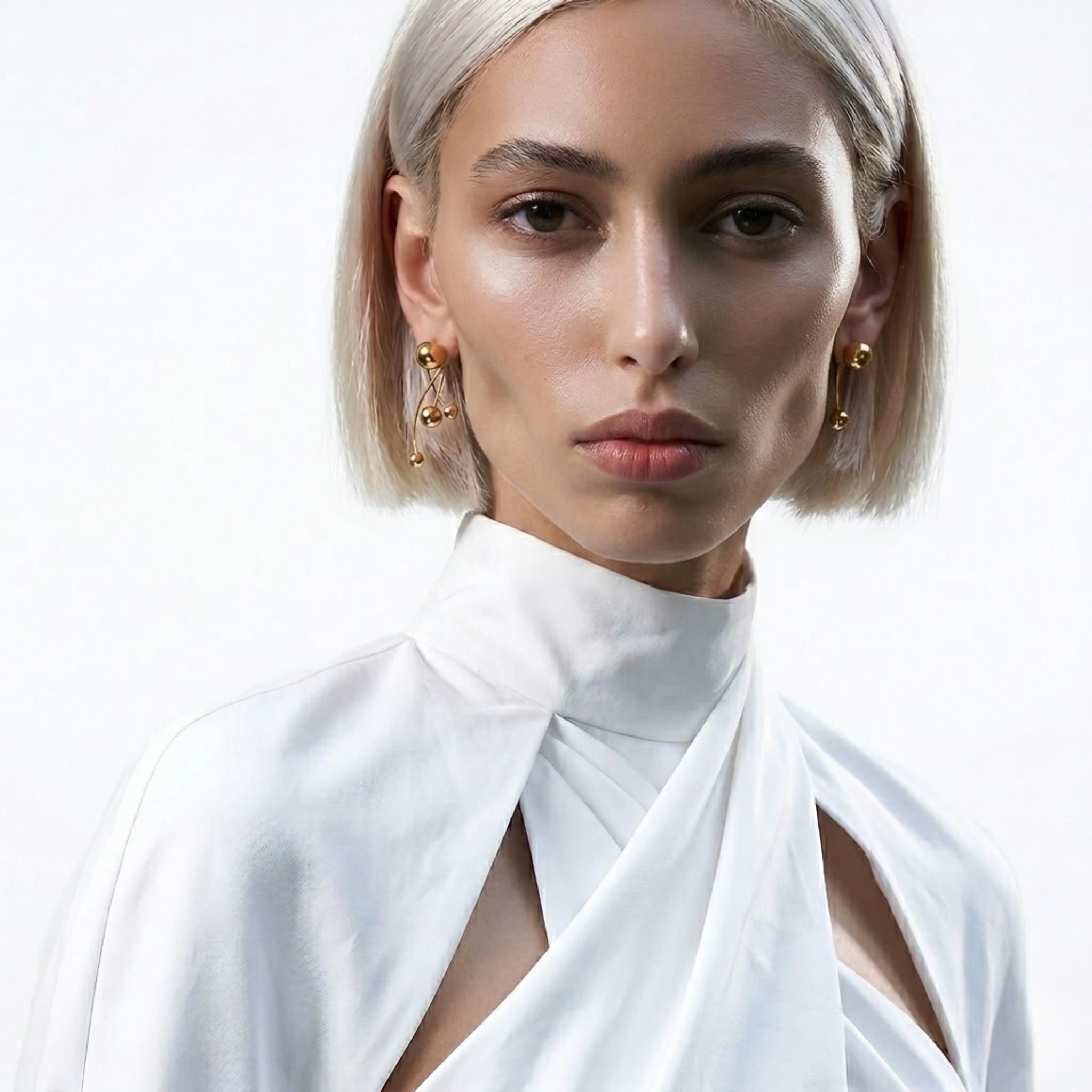 BEHI KATALINA EARRINGS