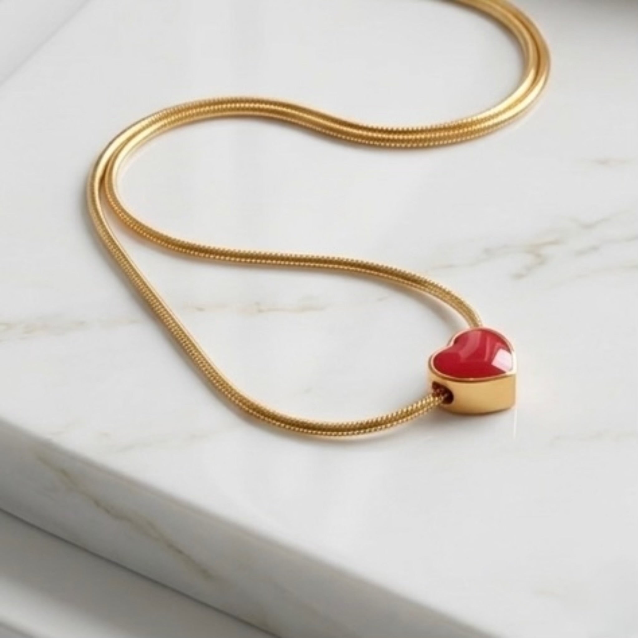 BEHI LOVE NECKLACE