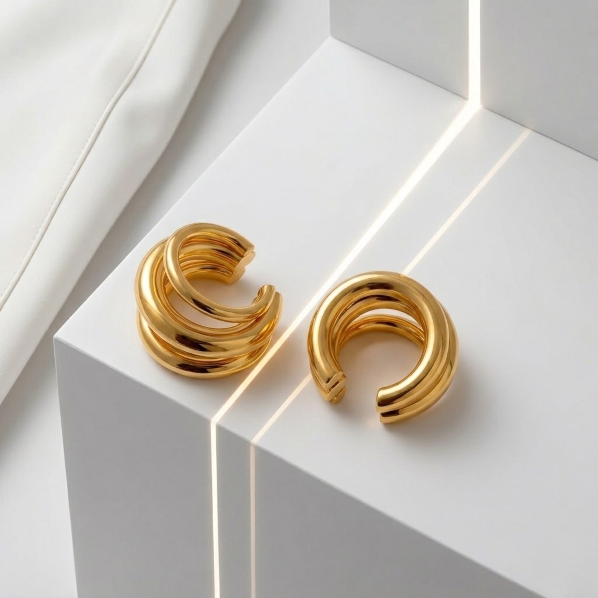 BEHI TEONA EARCUFFS