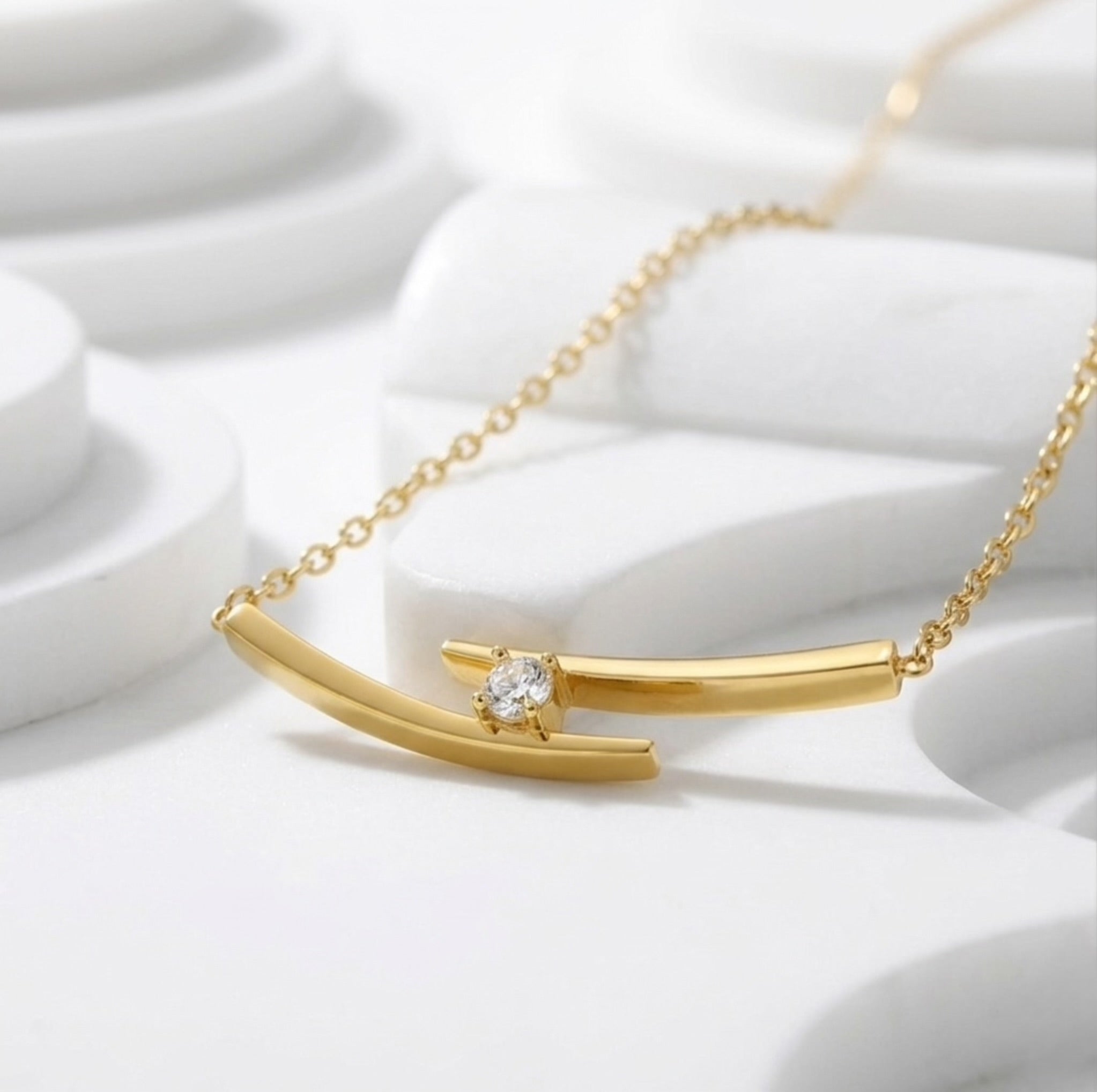 BEHI ALISON NECKLACE