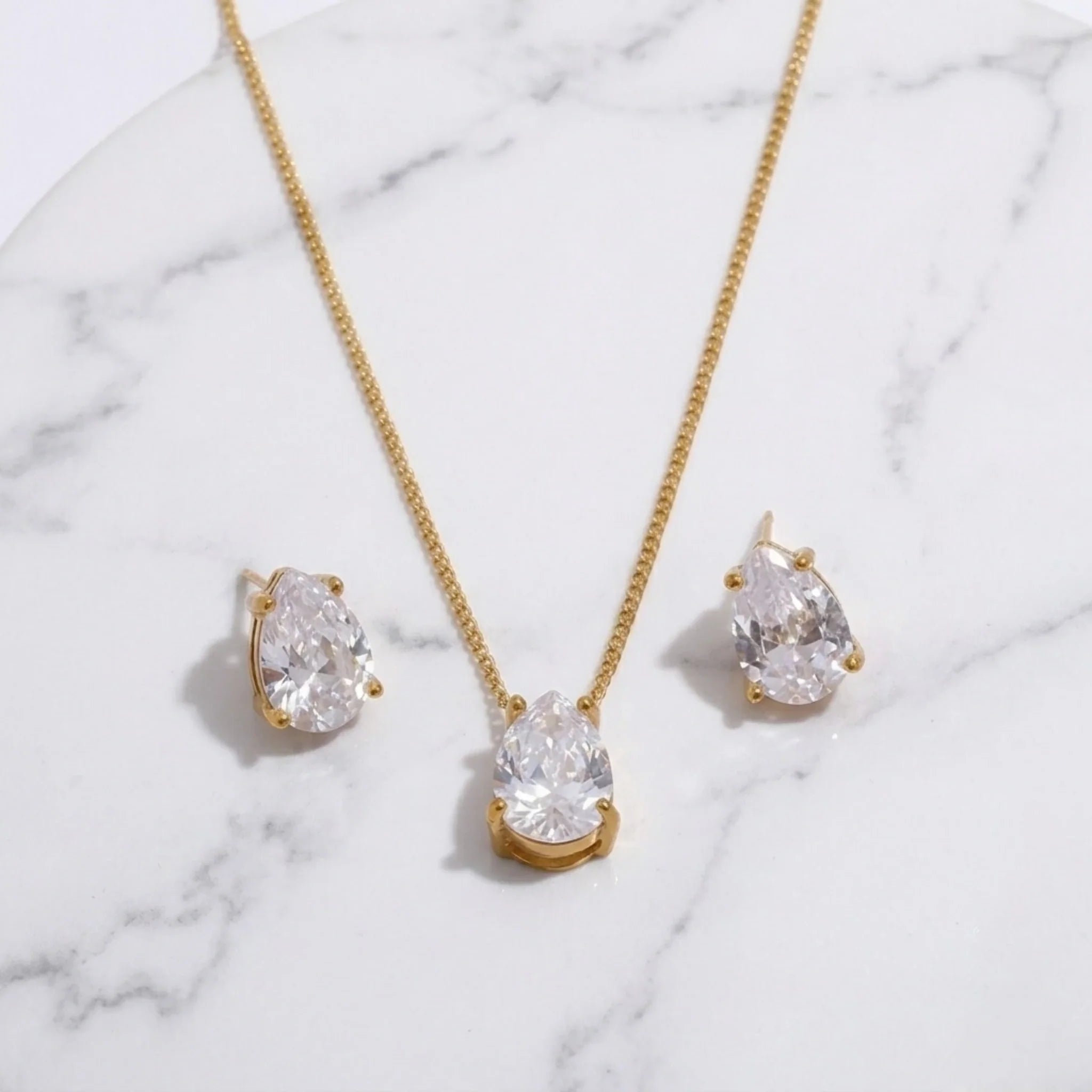BEHI VALERIA SET