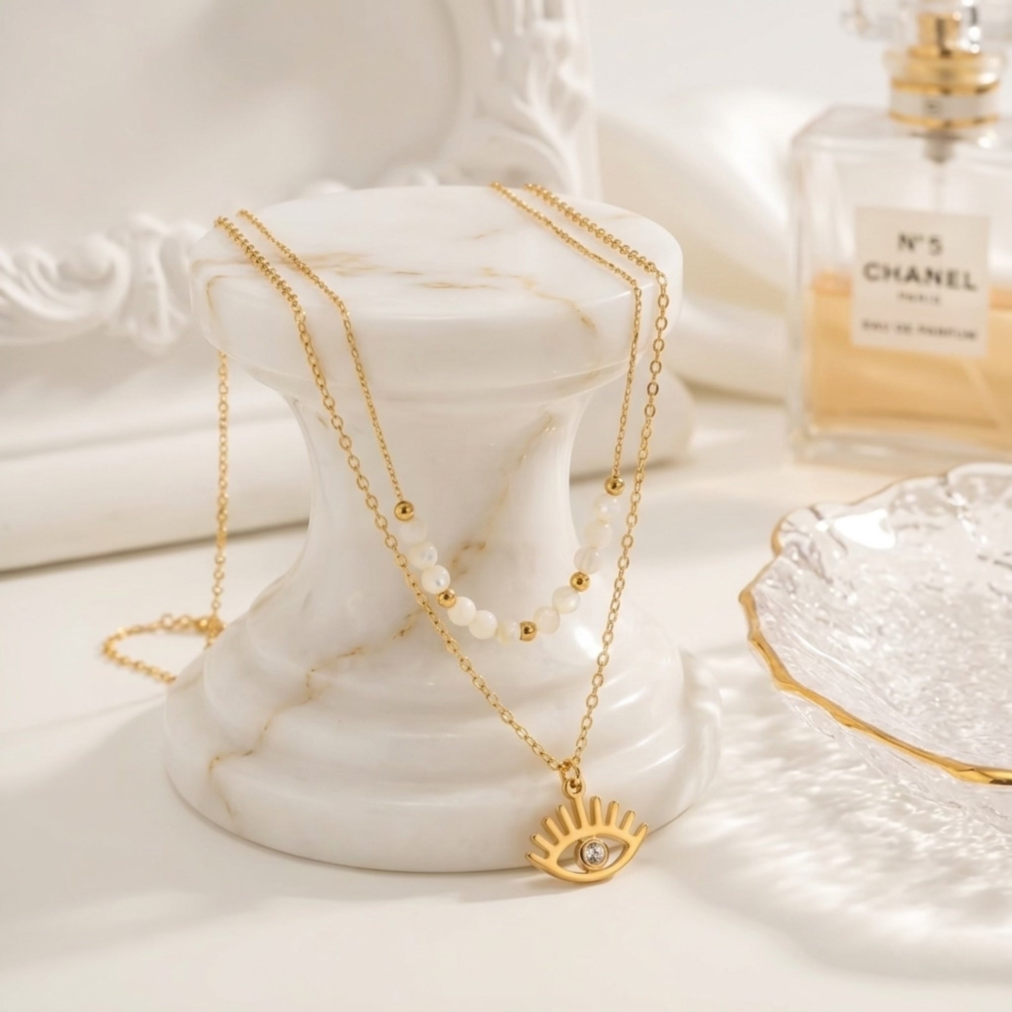 BEHI VISKA NECKLACE