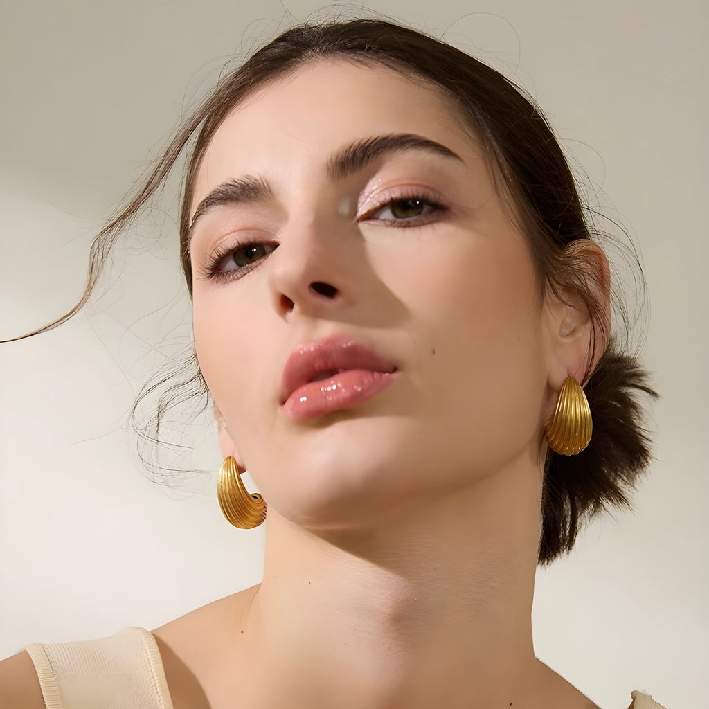 BEHI CLAIRE EARRINGS