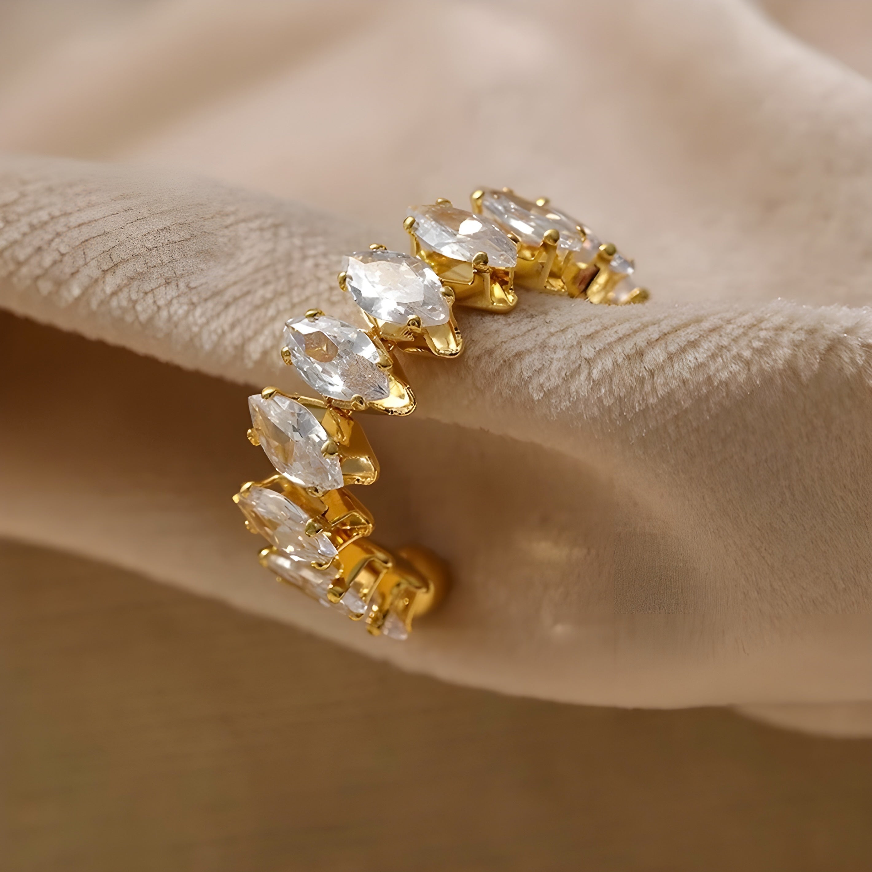 BEHI VISHVA RING