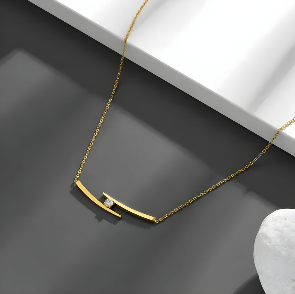 BEHI ALISON NECKLACE