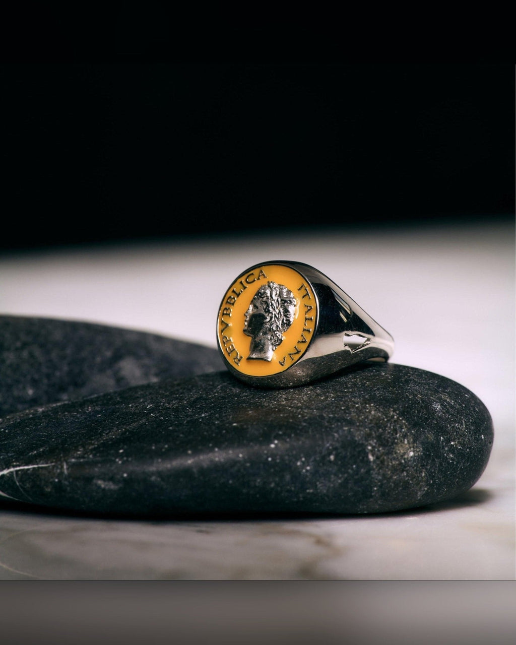 Anello Chevalier Argento Smalto Dolce Vita Anni 50 Vintage