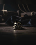 Anello Uomo Argento Black Sails: Accessorio da Pirata.