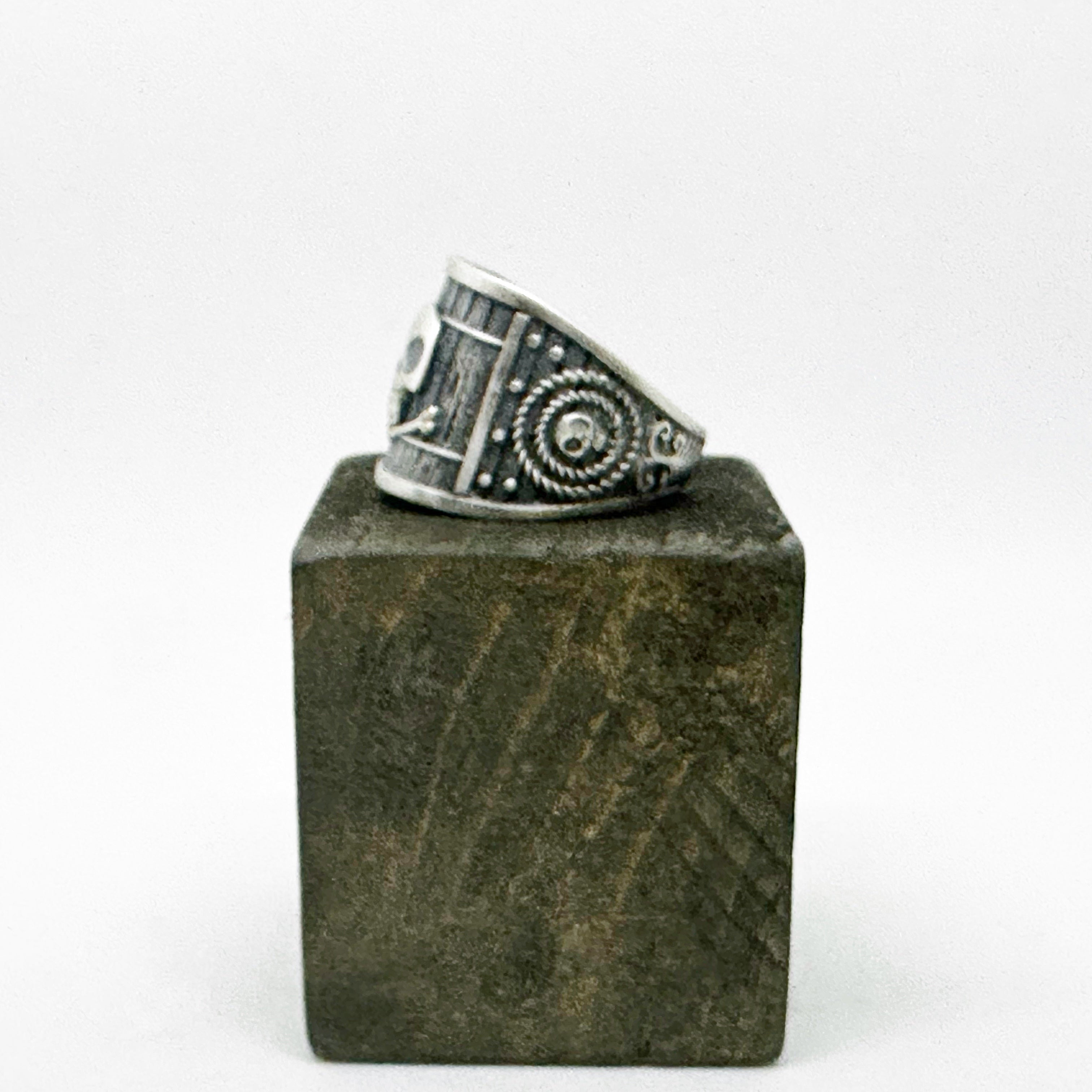 Anello Uomo Argento Black Sails: Accessorio da Pirata.