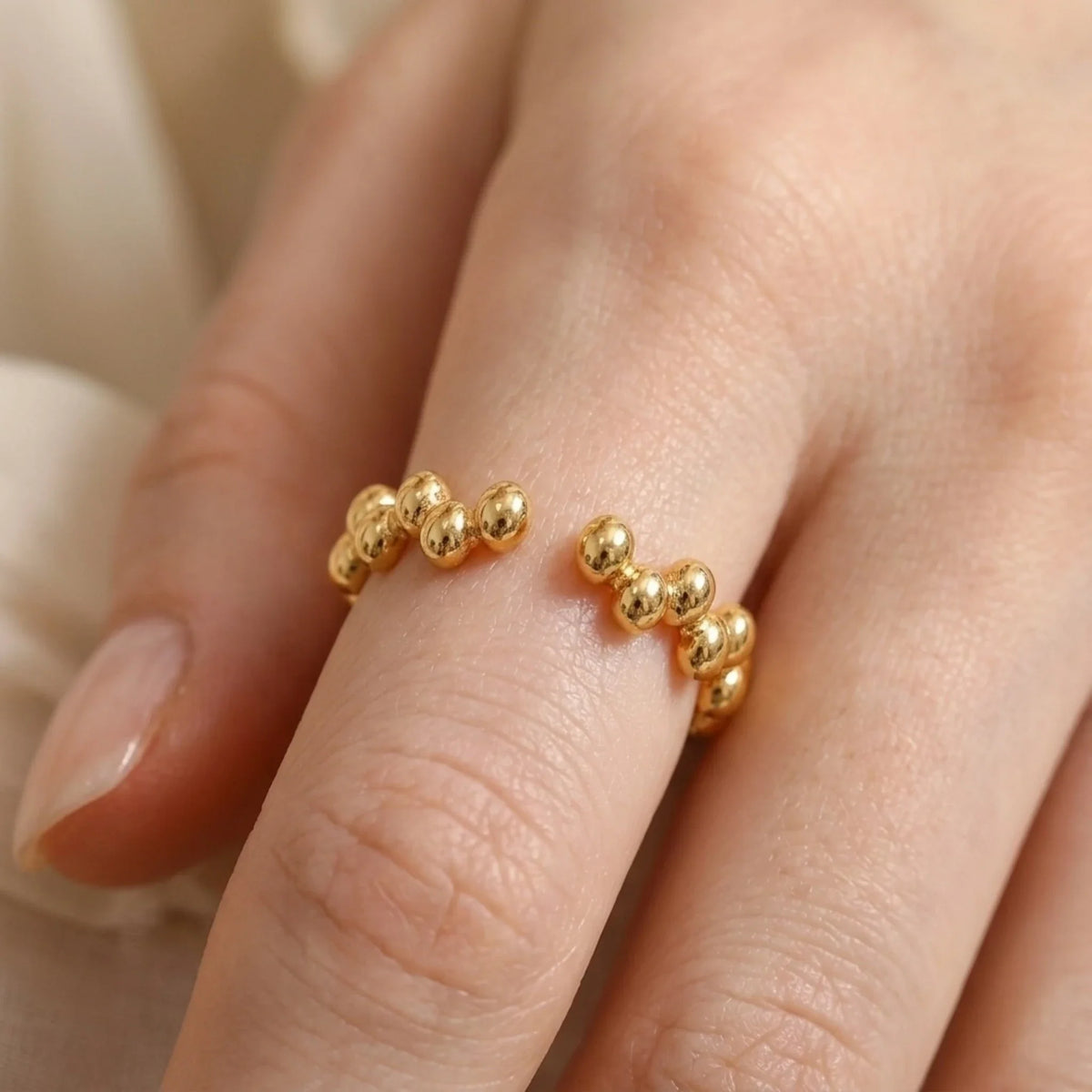 BEHI ANYA RING