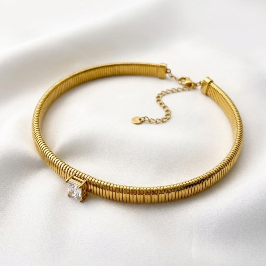 BEHI BEATRIZ CHOKER