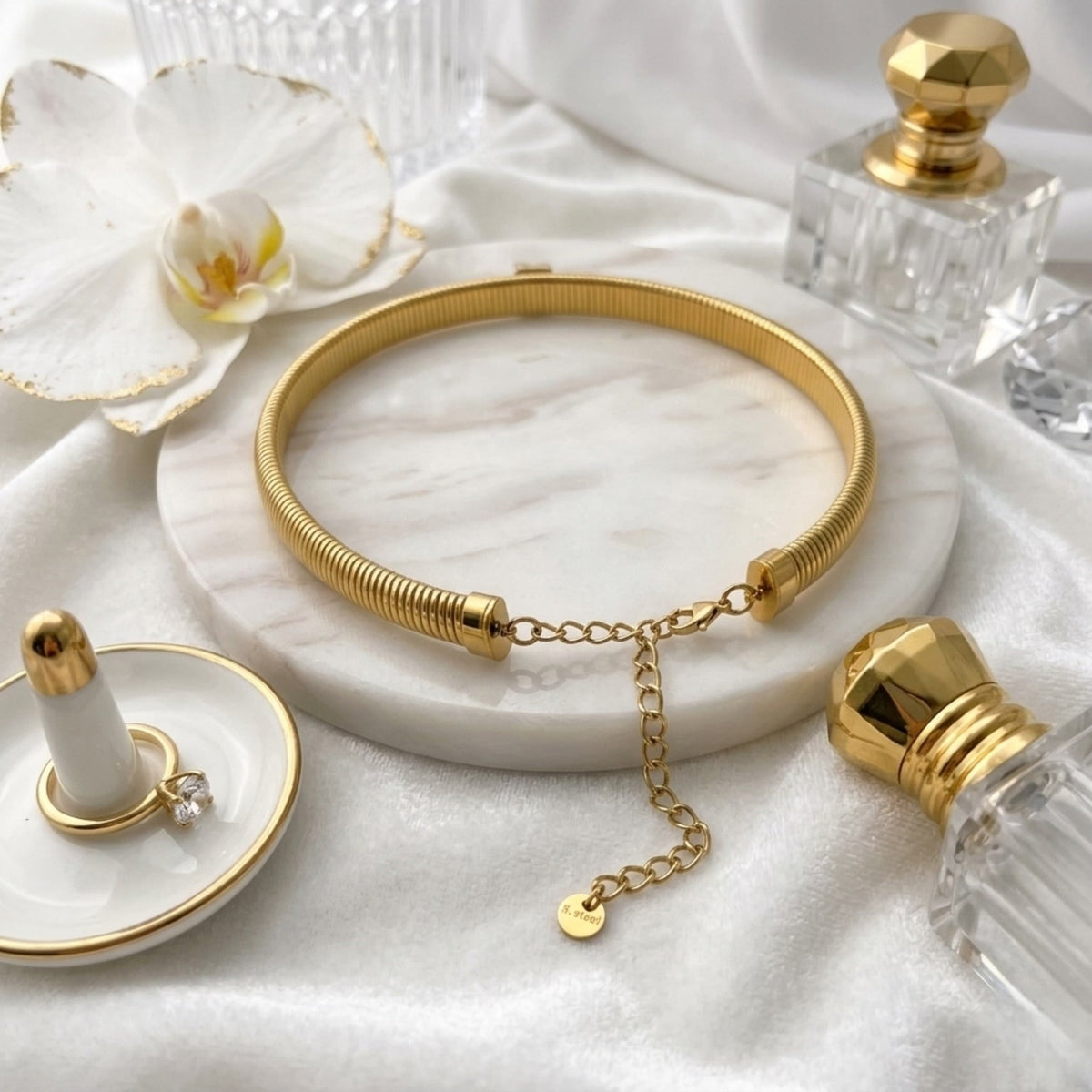 BEHI BEATRIZ CHOKER
